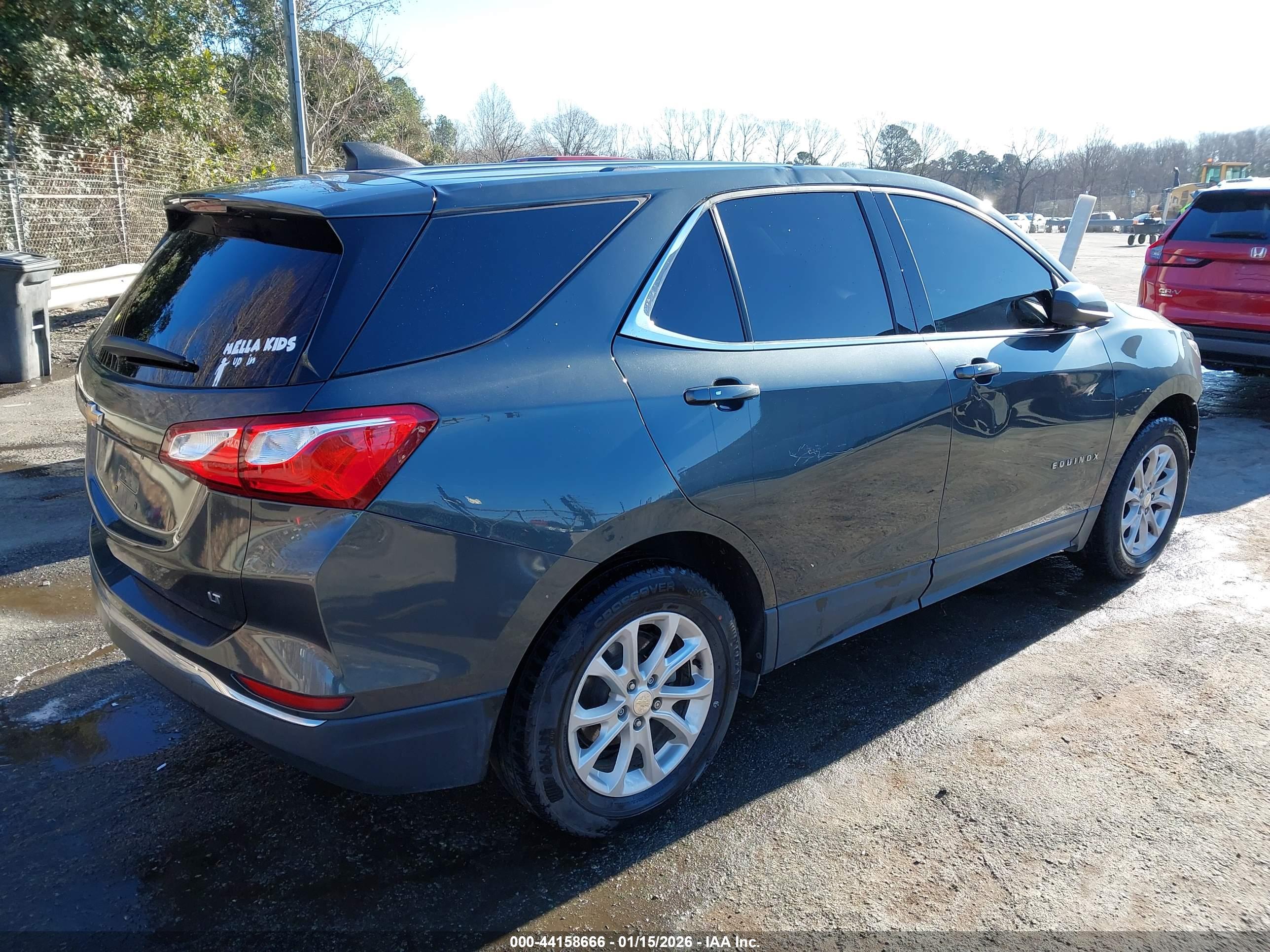 CHEVROLET EQUINOX image 4