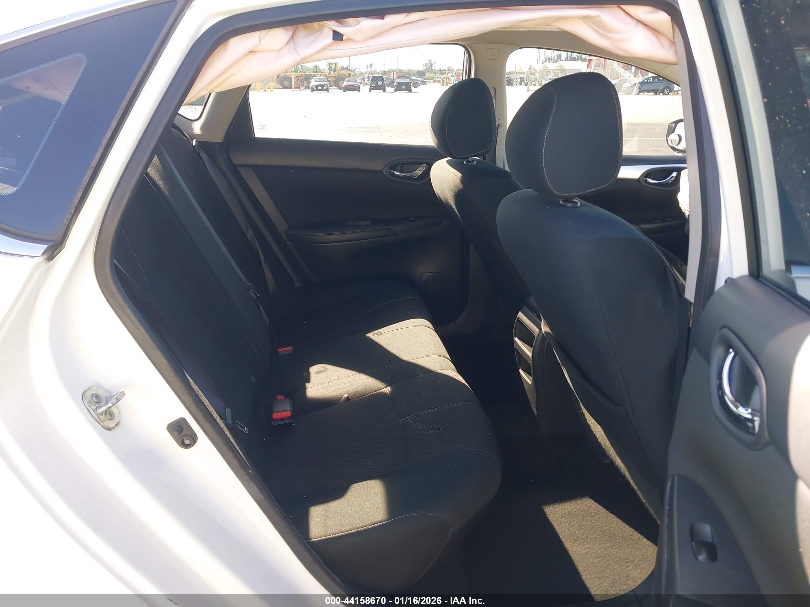 NISSAN SENTRA image 8