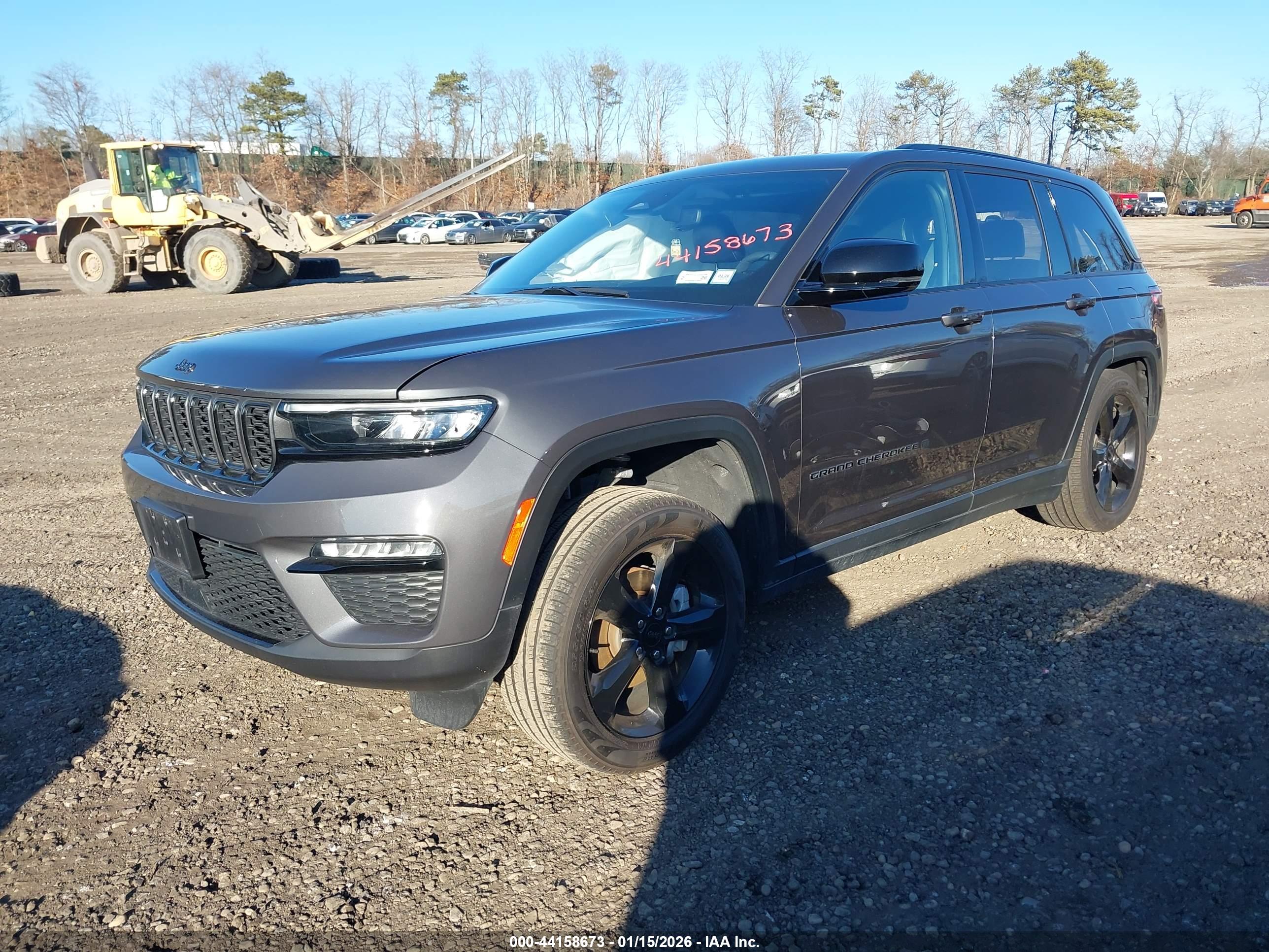 JEEP GRAND image 2
