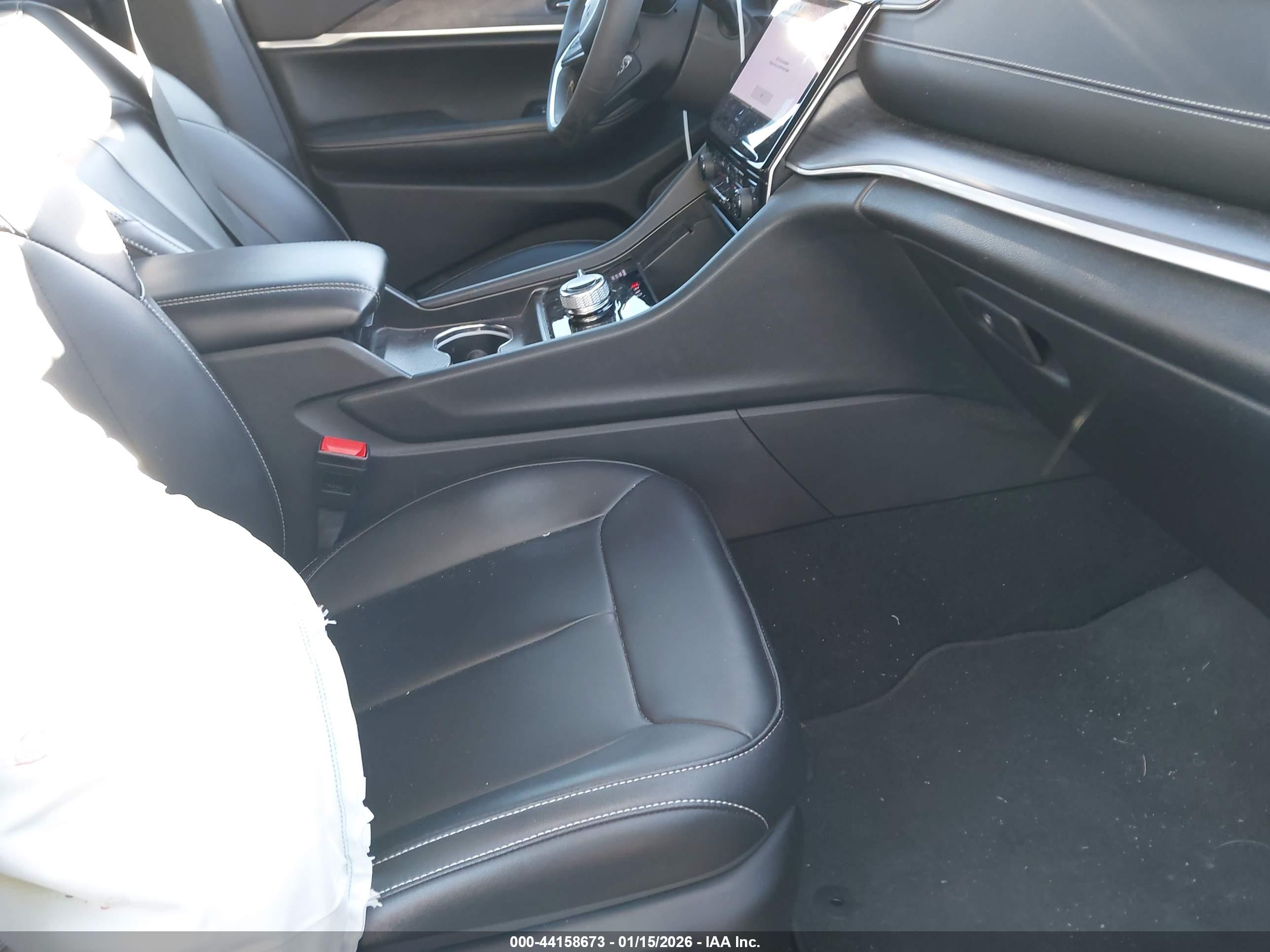 JEEP GRAND image 5