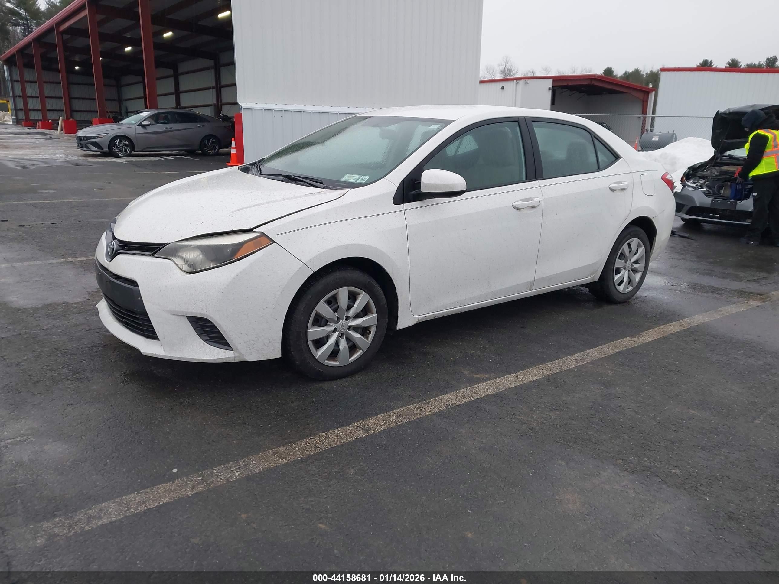 TOYOTA COROLLA image 2