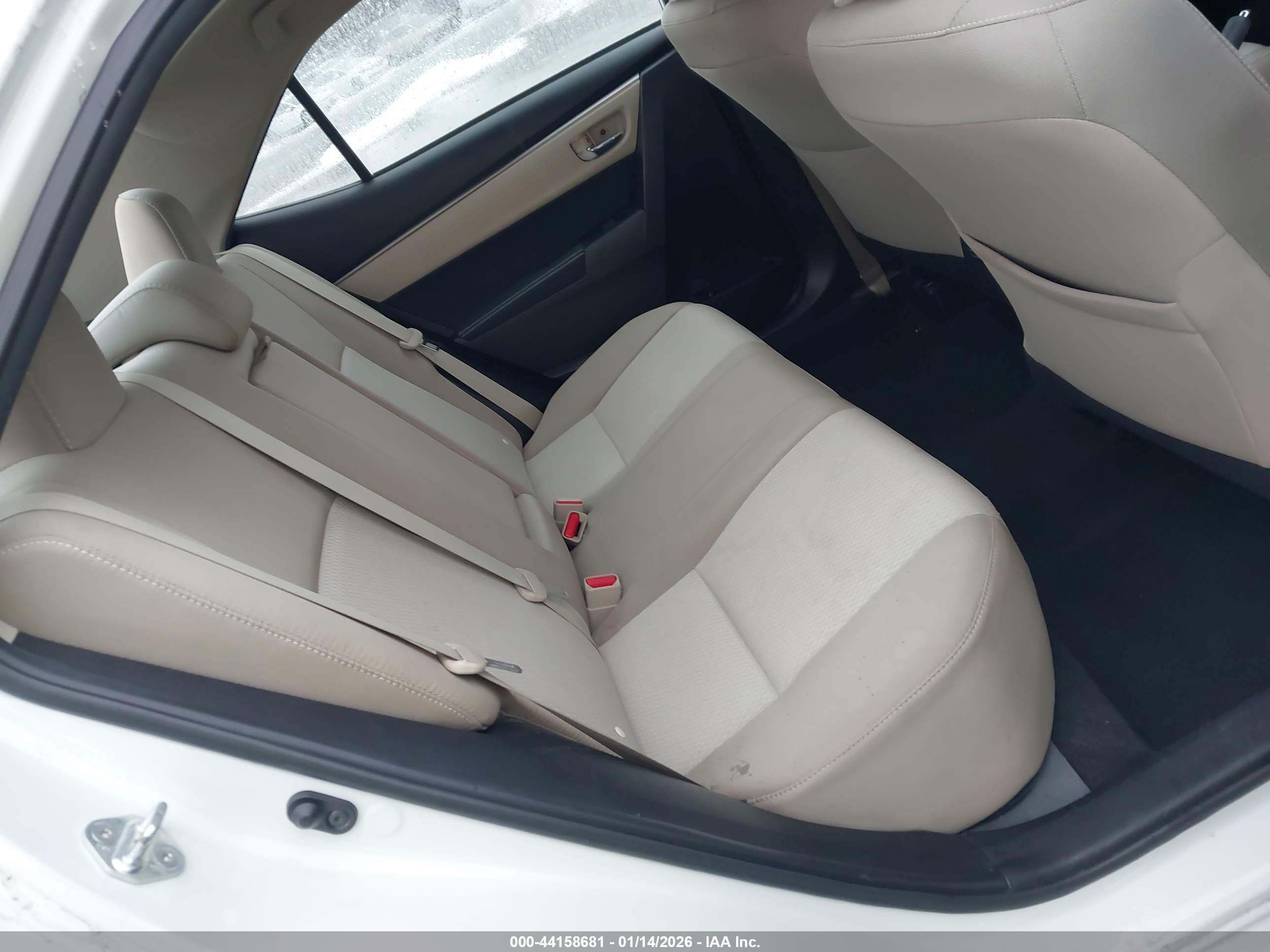TOYOTA COROLLA image 8