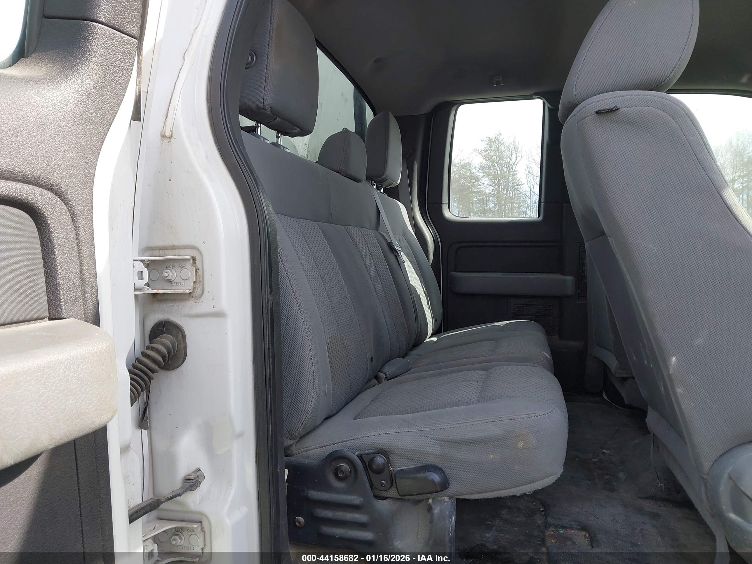 FORD F-150 image 8
