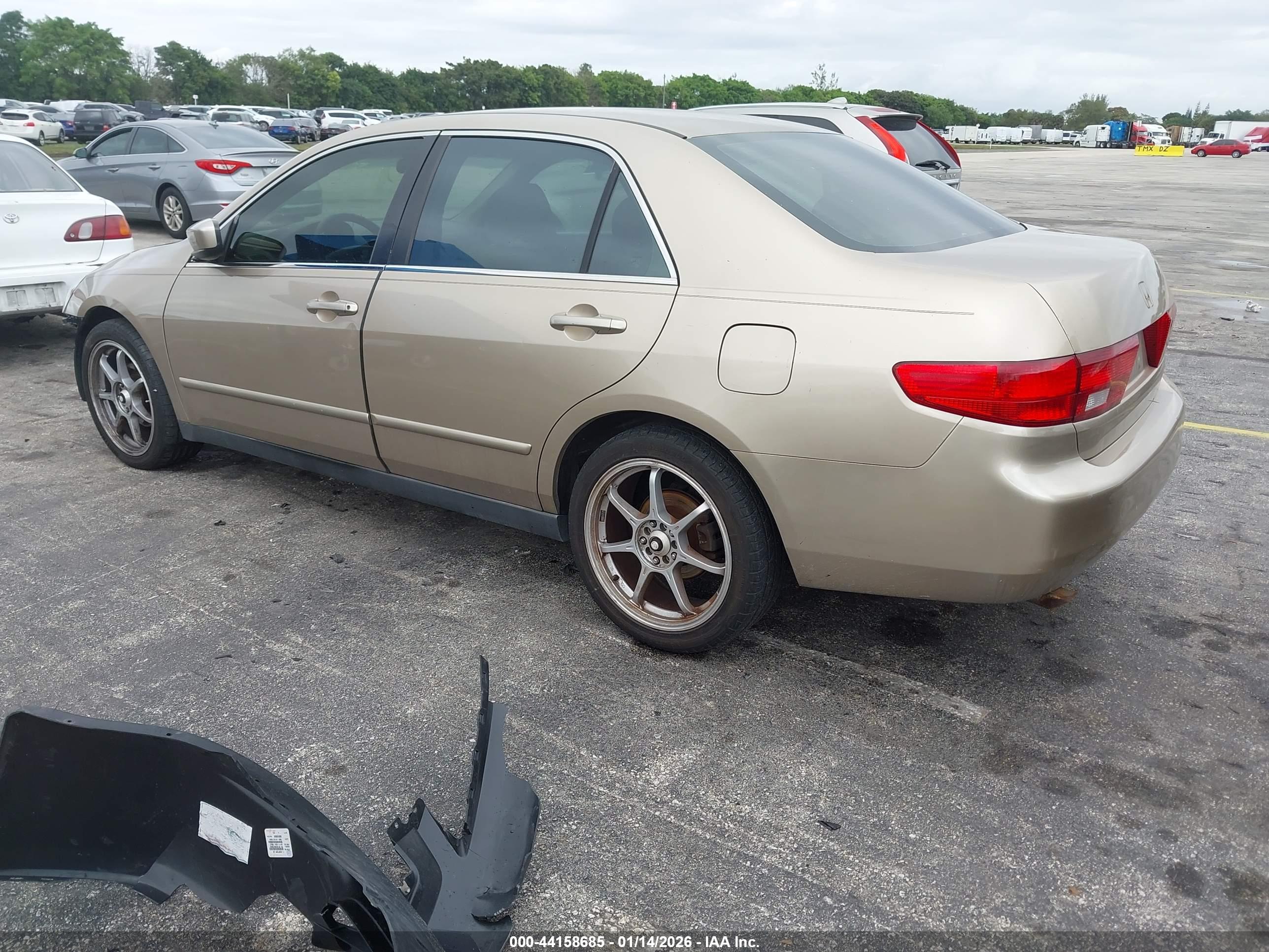 HONDA ACCORD image 3