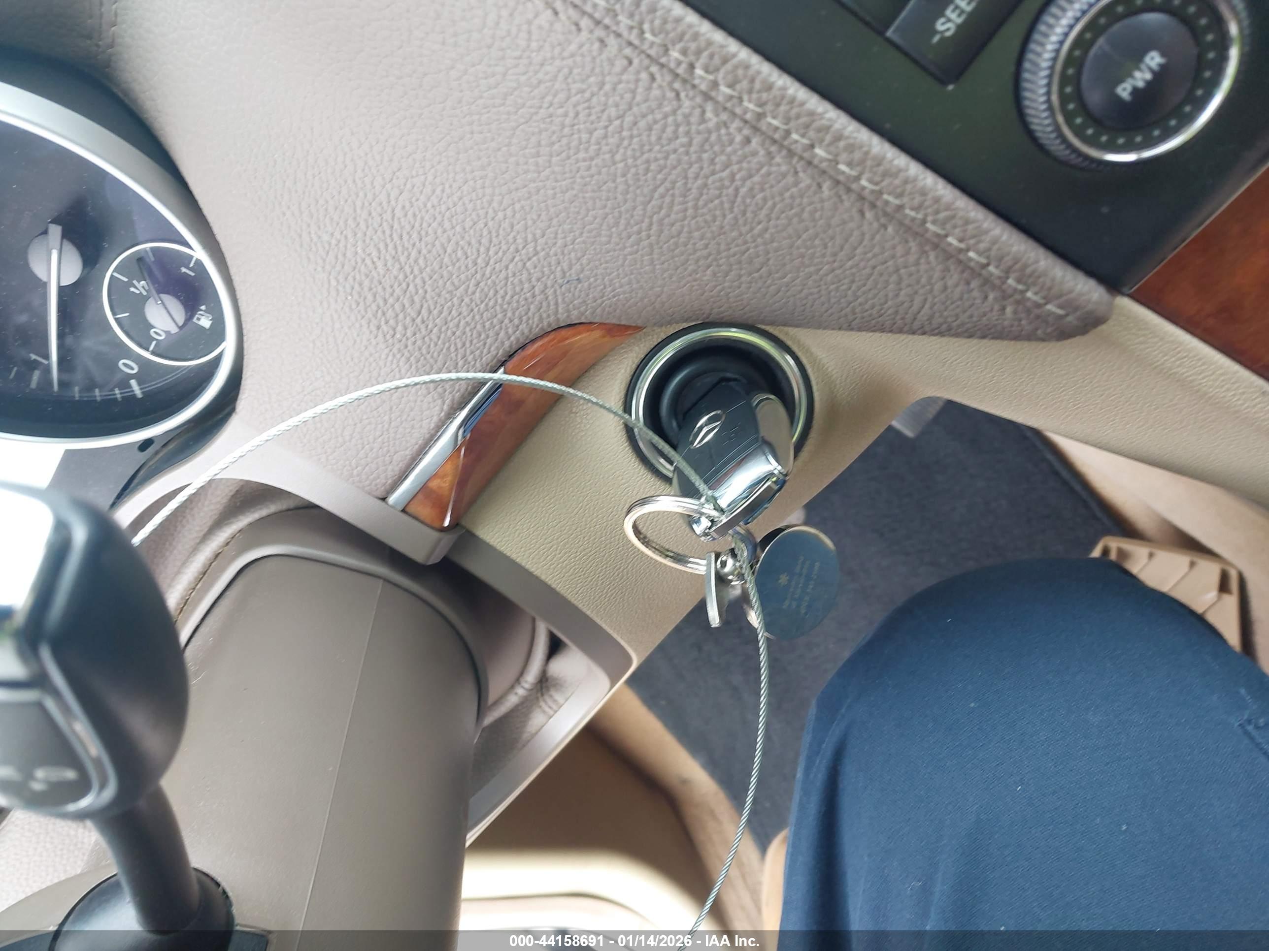MERCEDES-BENZ GL image 11
