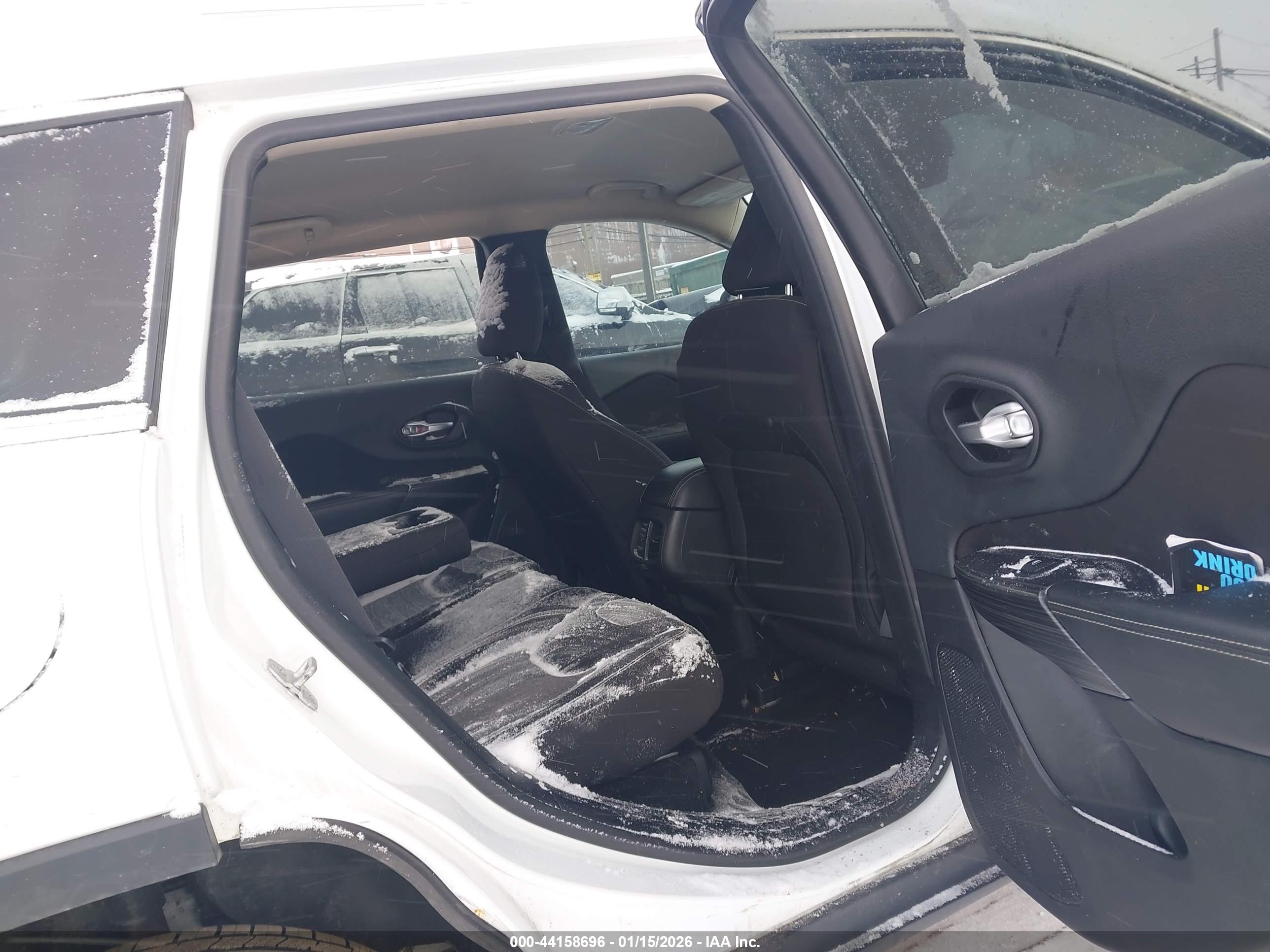 JEEP CHEROKEE image 8