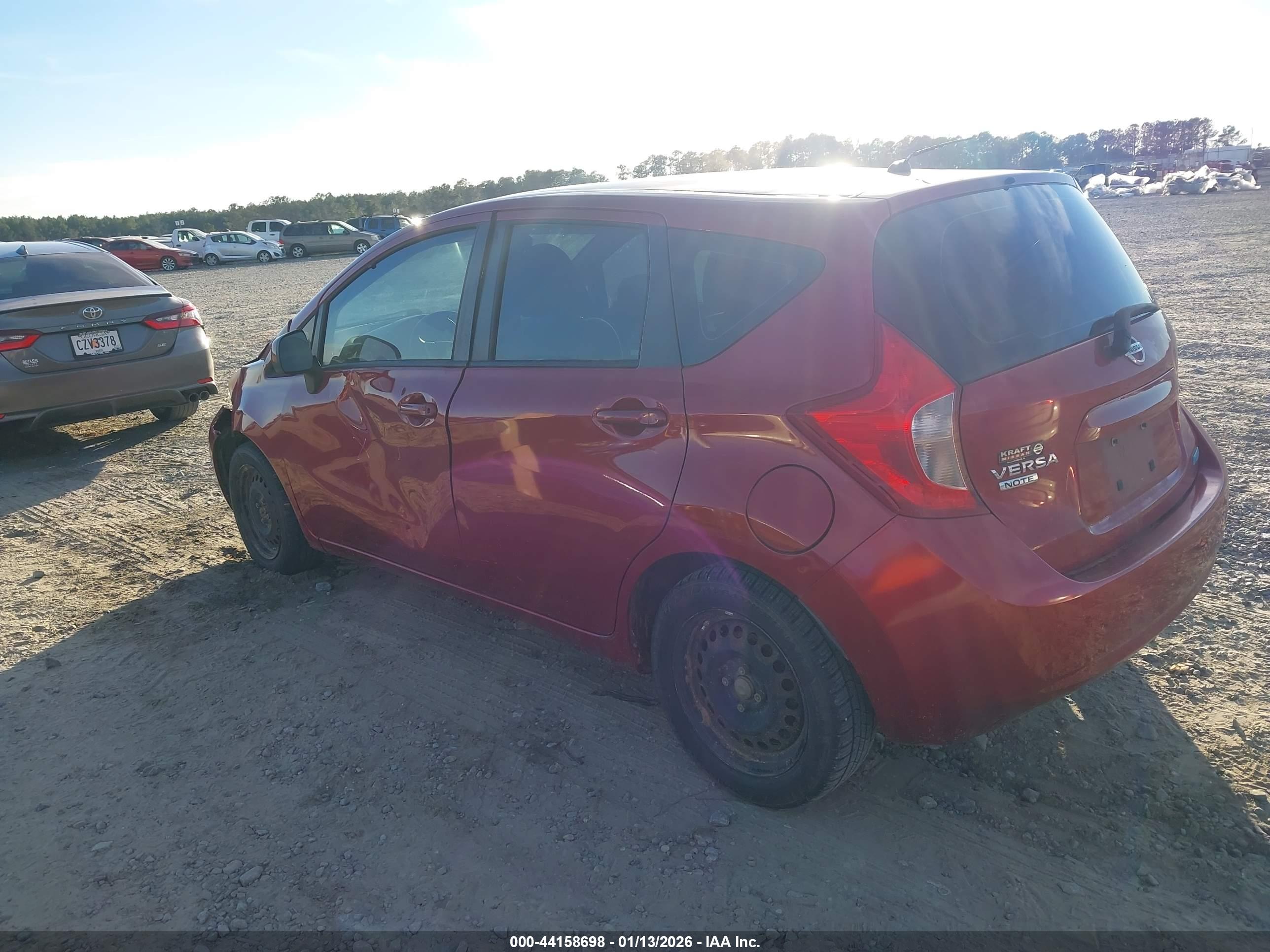 NISSAN VERSA image 3