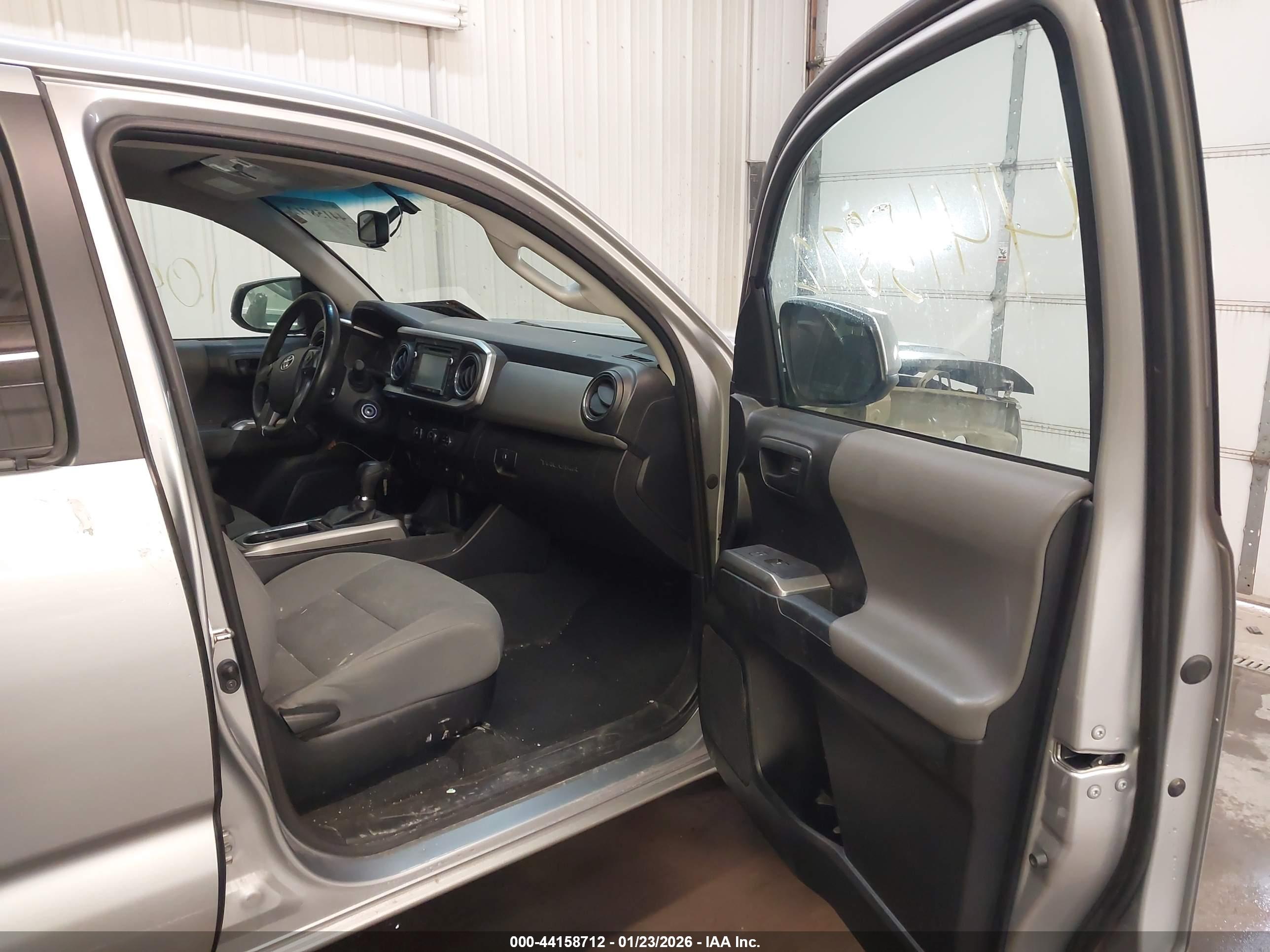 TOYOTA TACOMA image 5