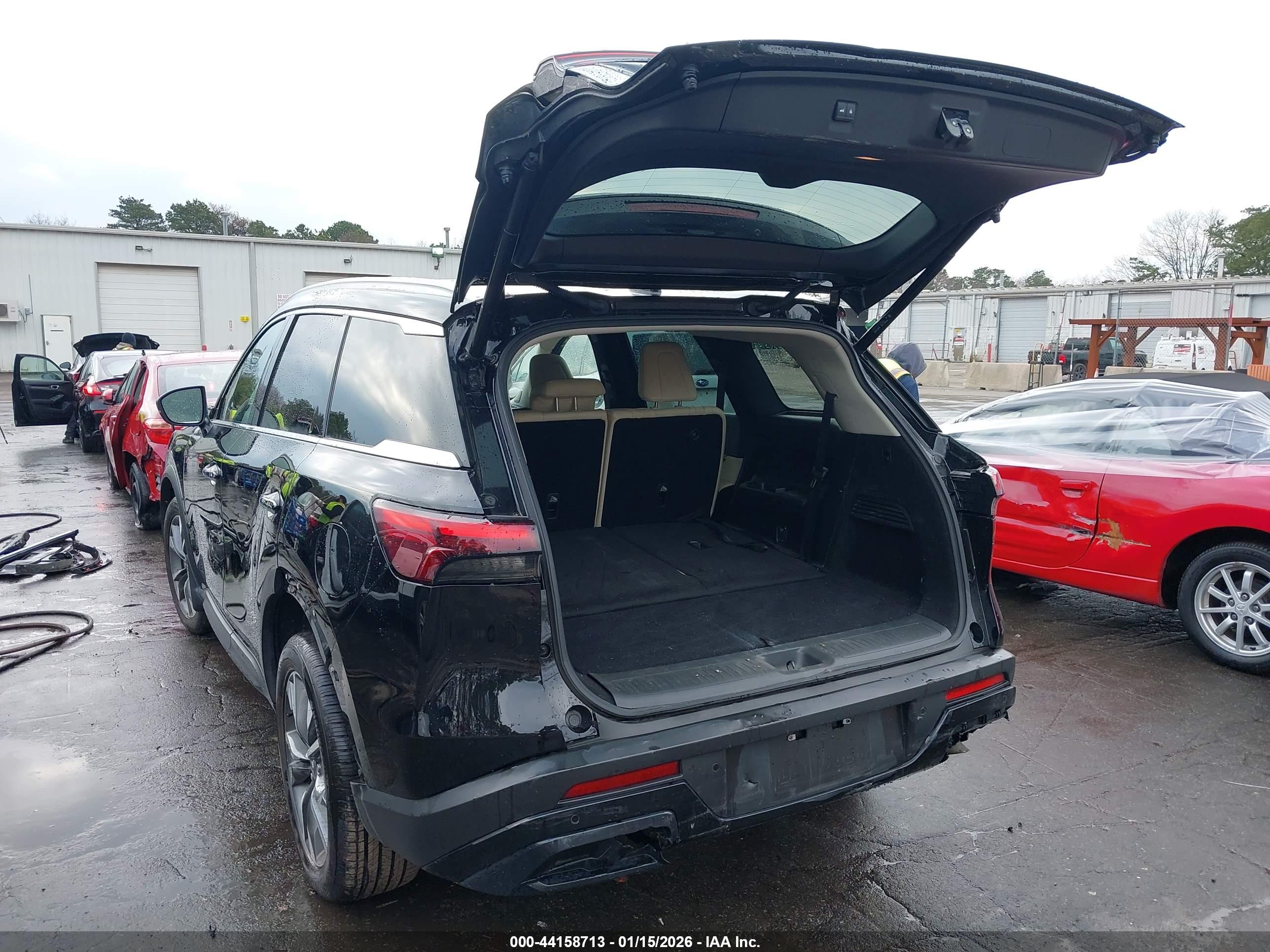 INFINITI QX60 image 3