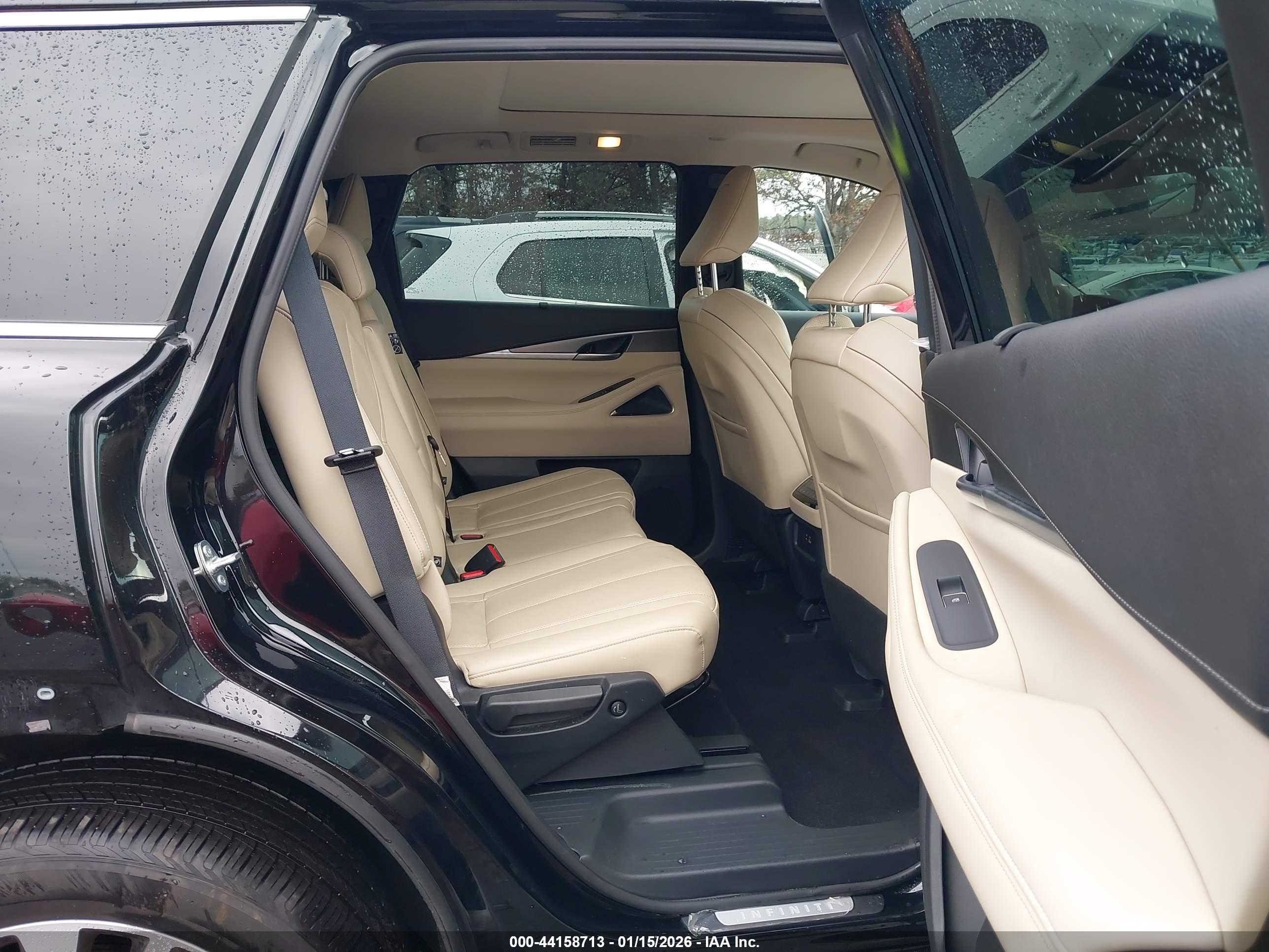 INFINITI QX60 image 8