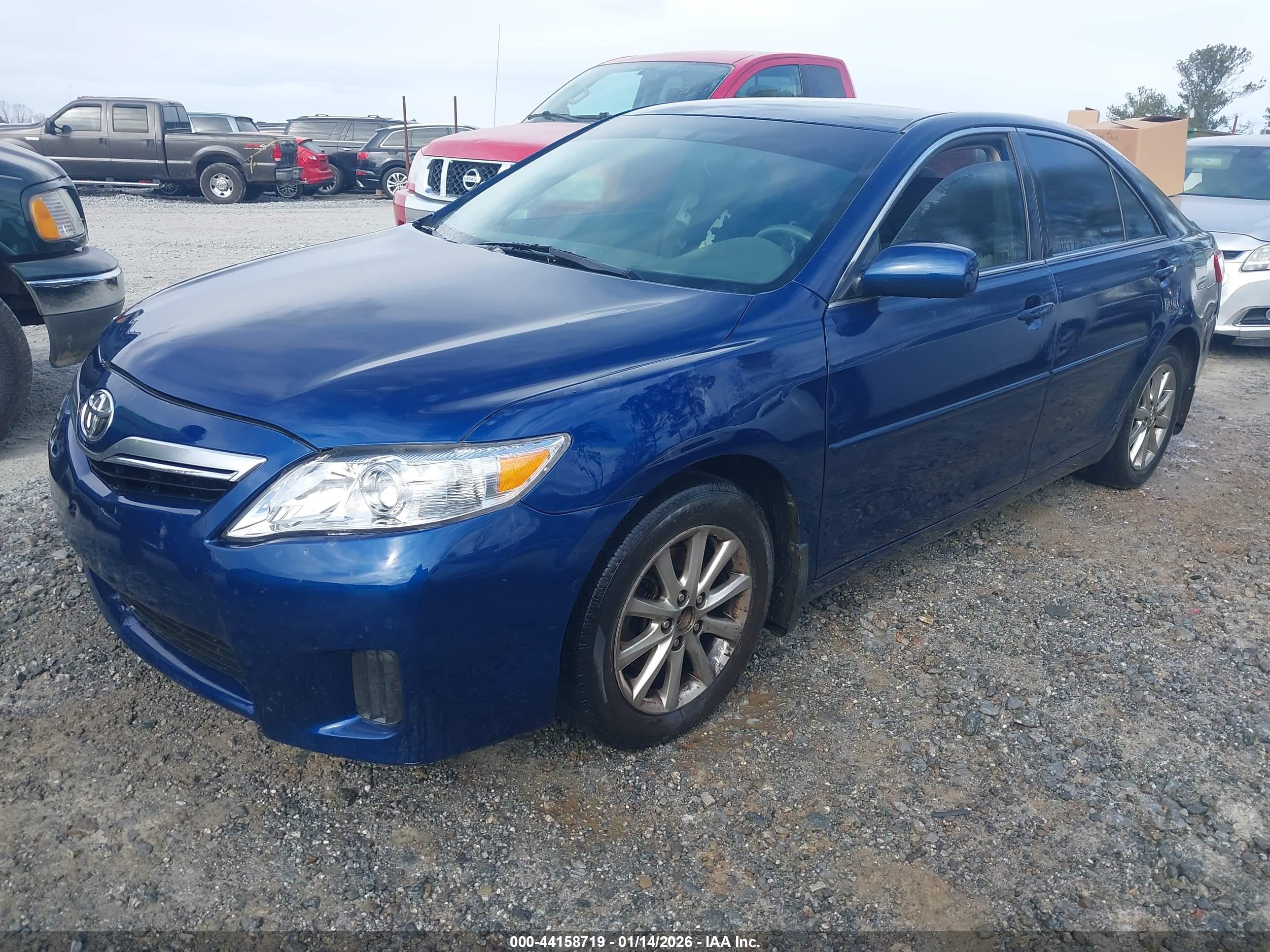 TOYOTA CAMRY image 2