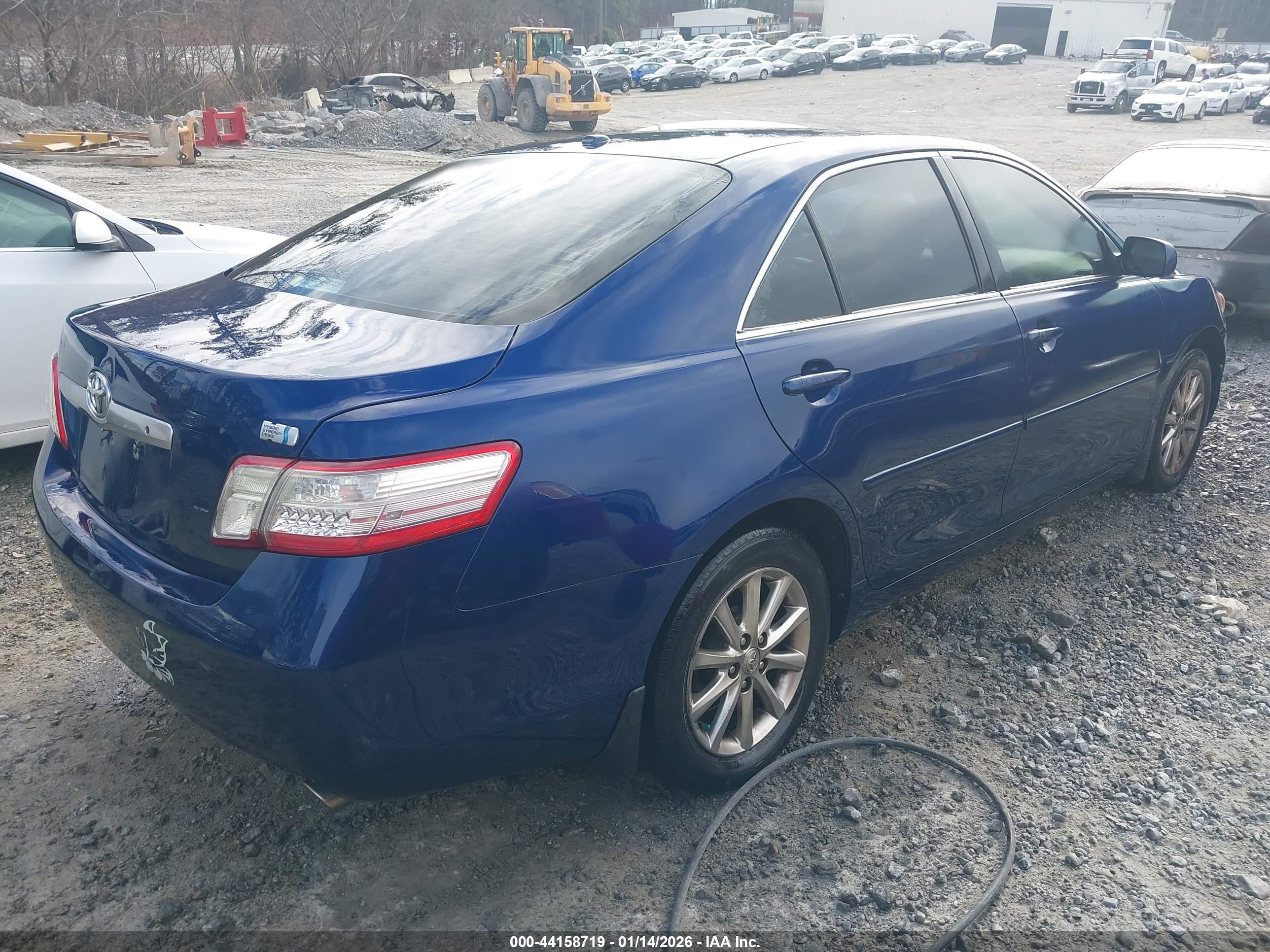 TOYOTA CAMRY image 4