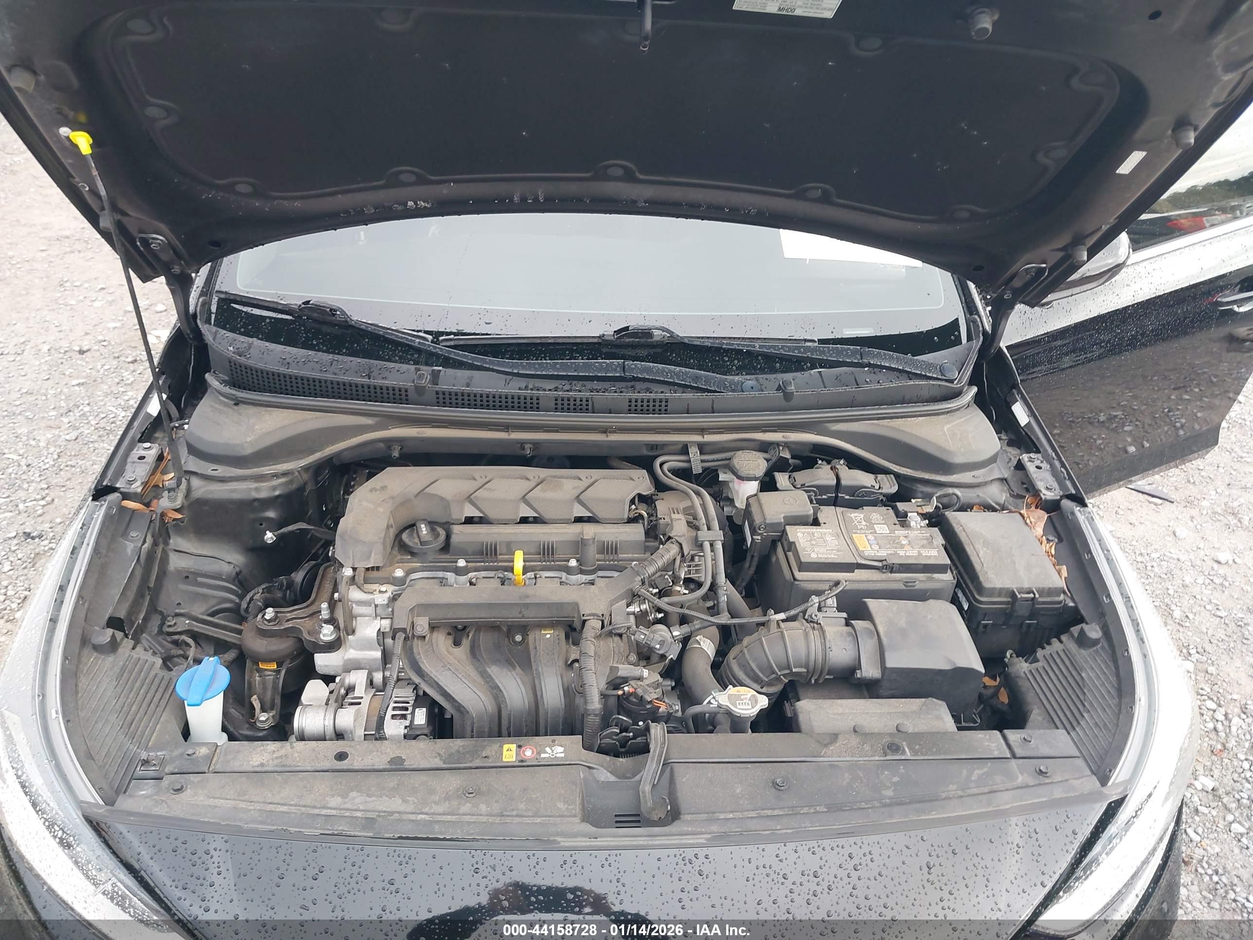 HYUNDAI ACCENT image 10