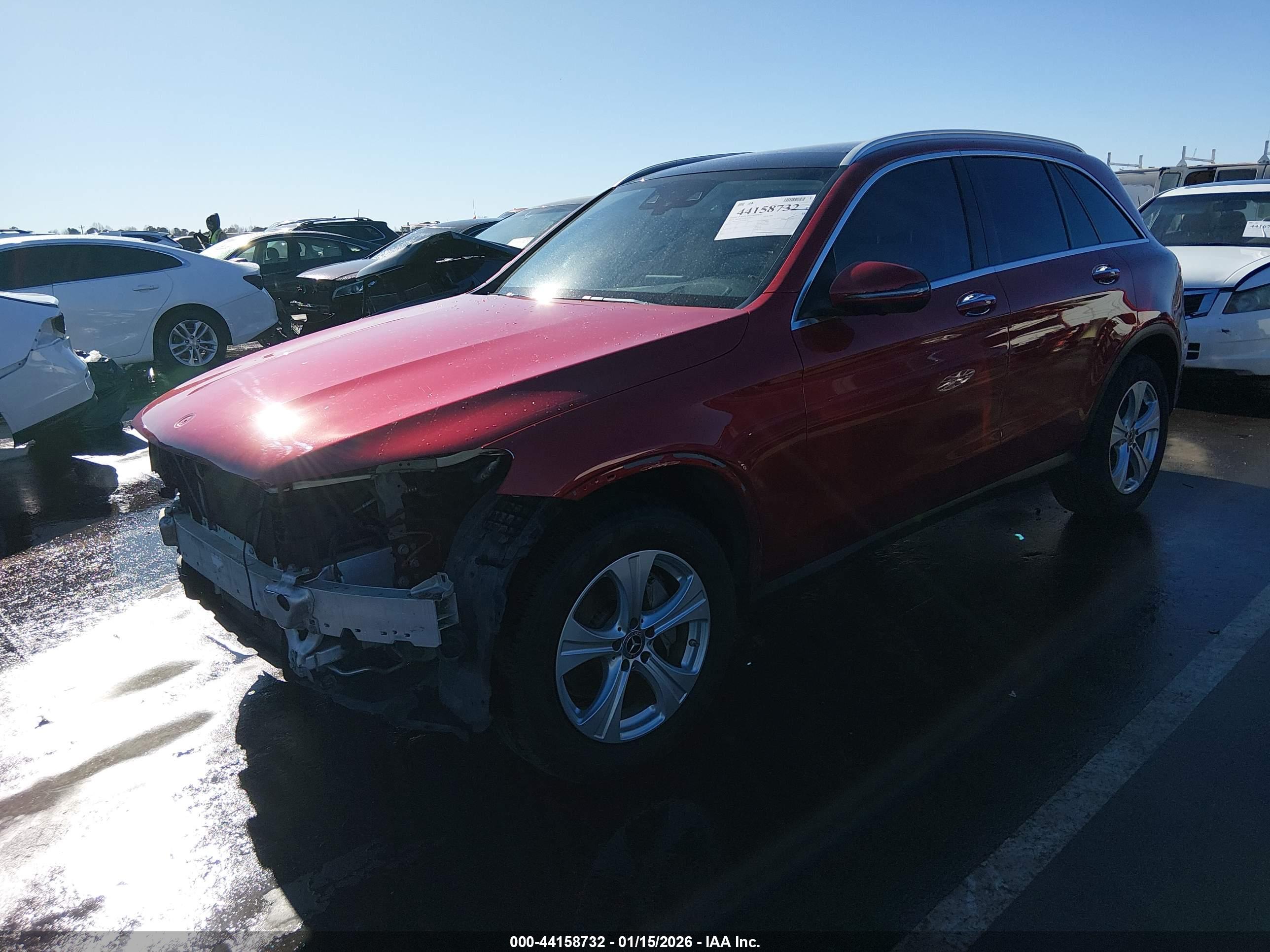 MERCEDES-BENZ GLC image 2
