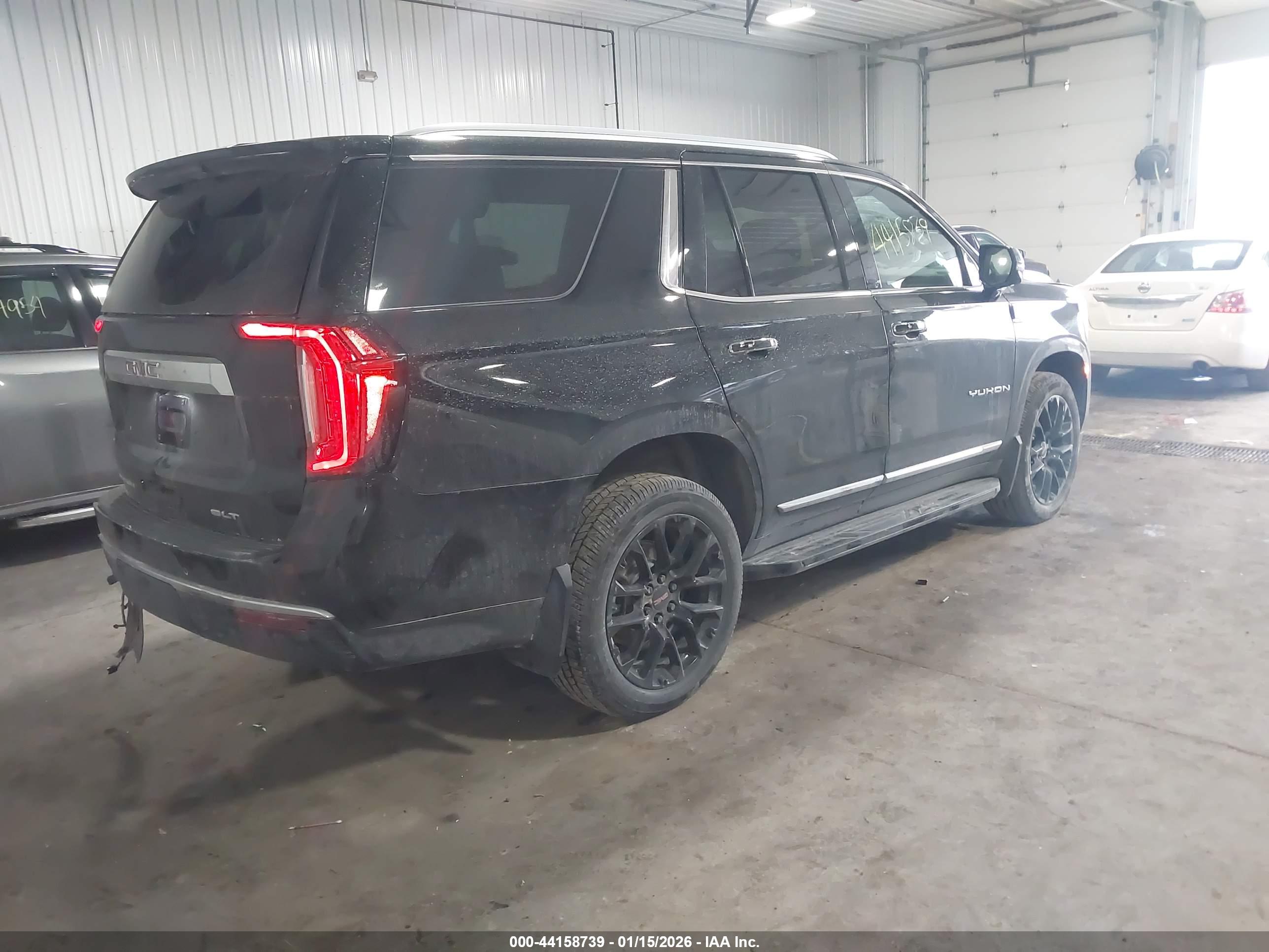 GMC YUKON image 4