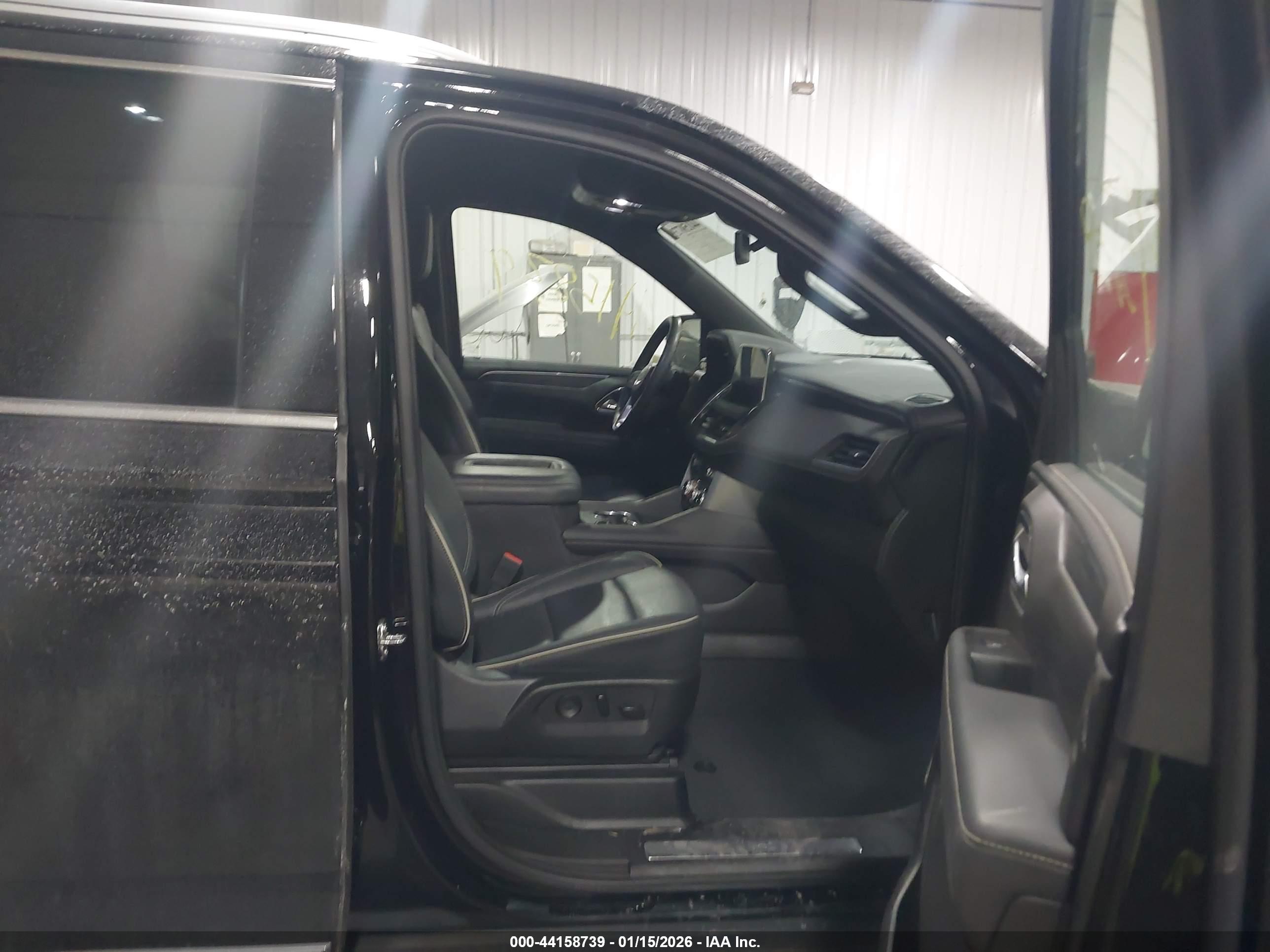 GMC YUKON image 5