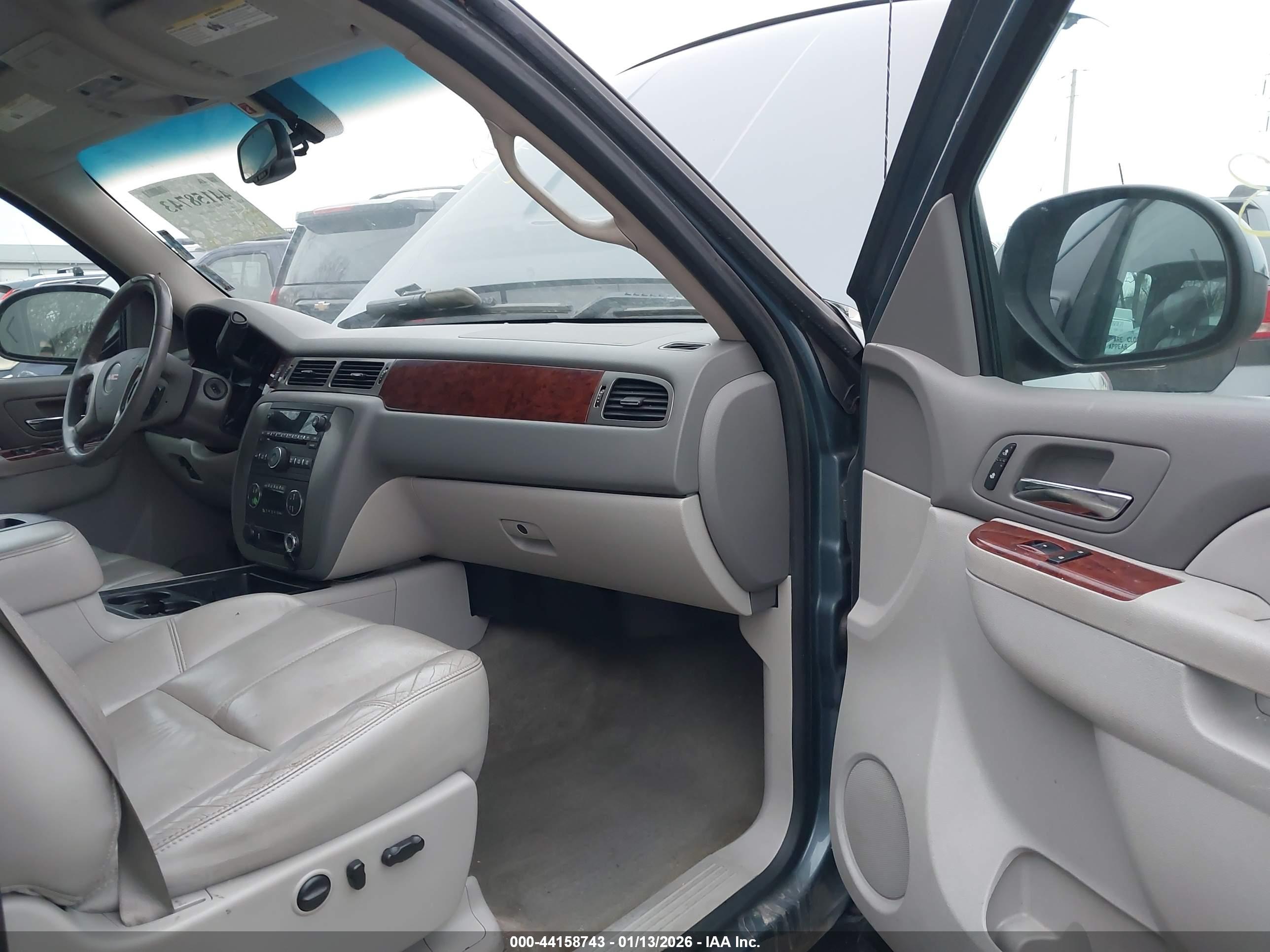 GMC SIERRA image 5