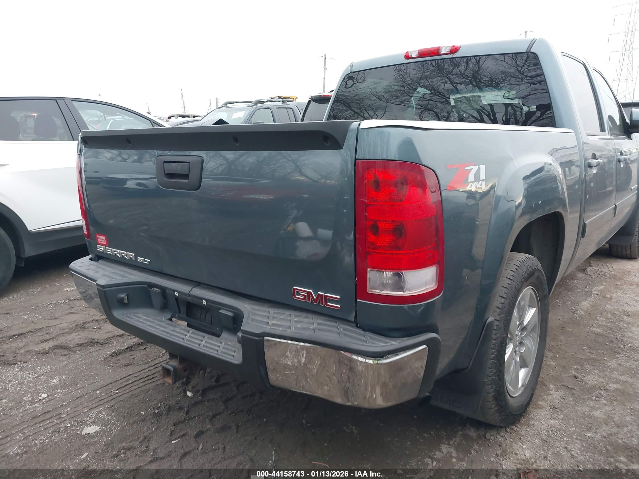 GMC SIERRA image 6