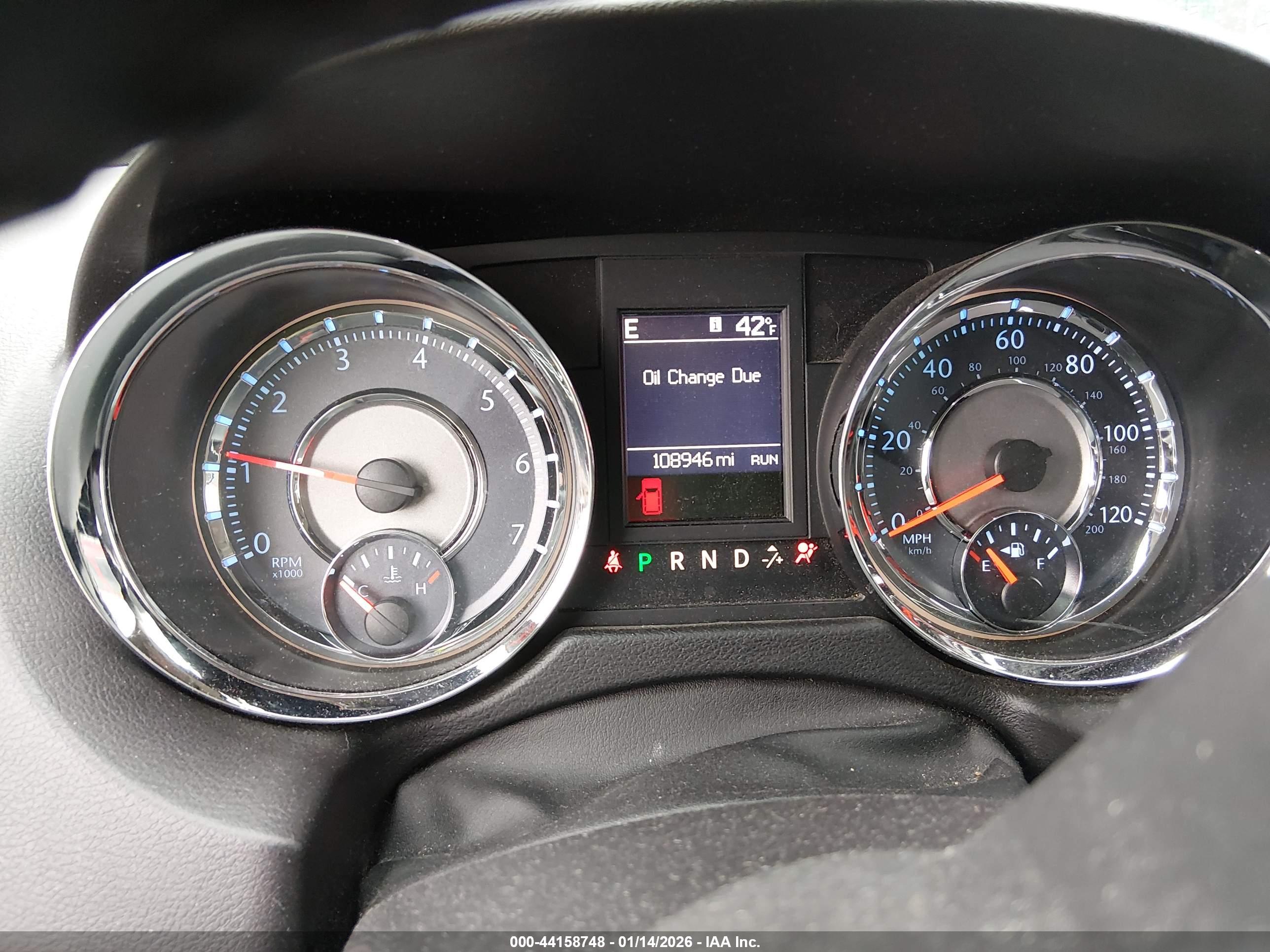 CHRYSLER TOWN image 7