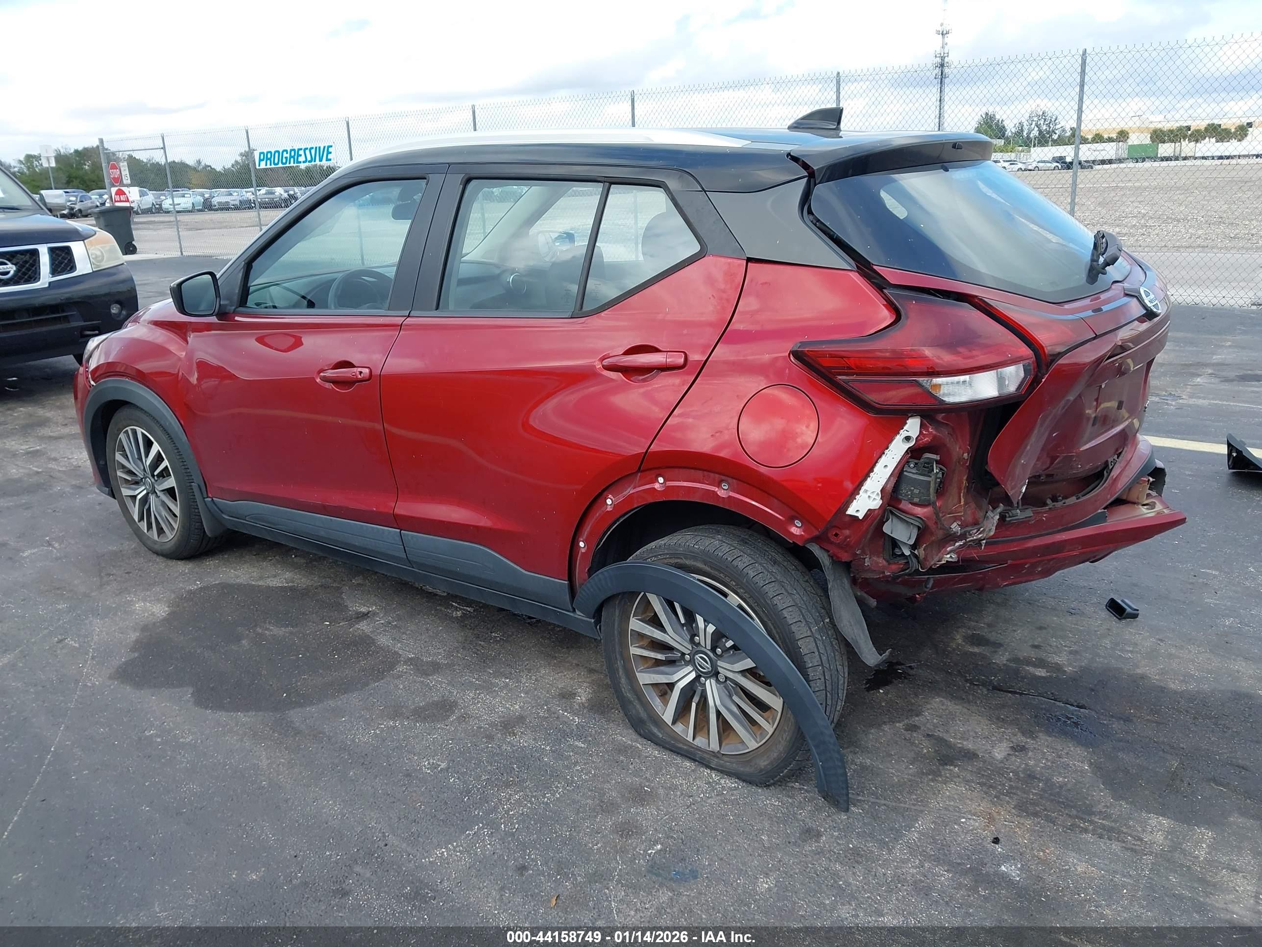 NISSAN KICKS image 3