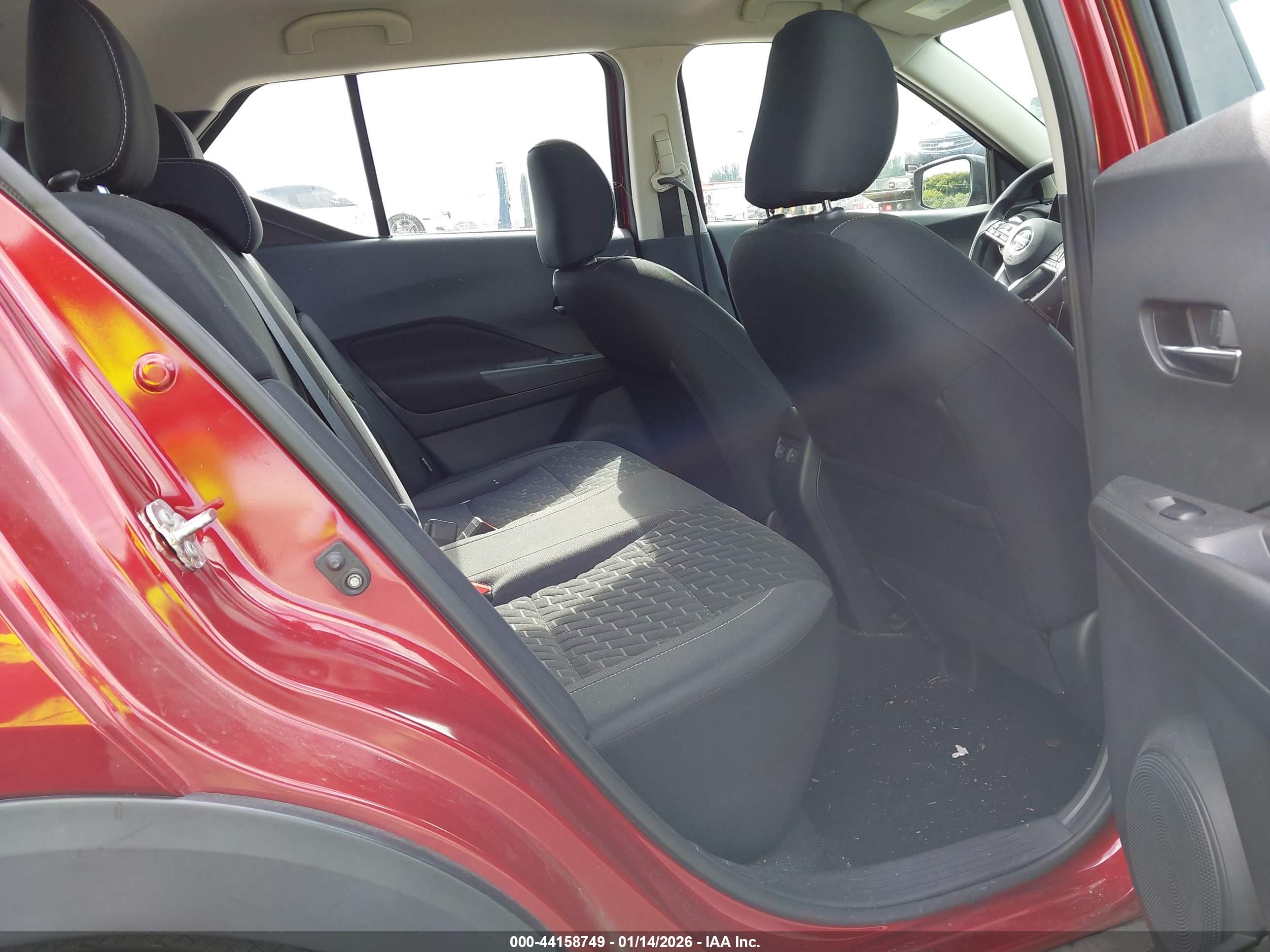 NISSAN KICKS image 8