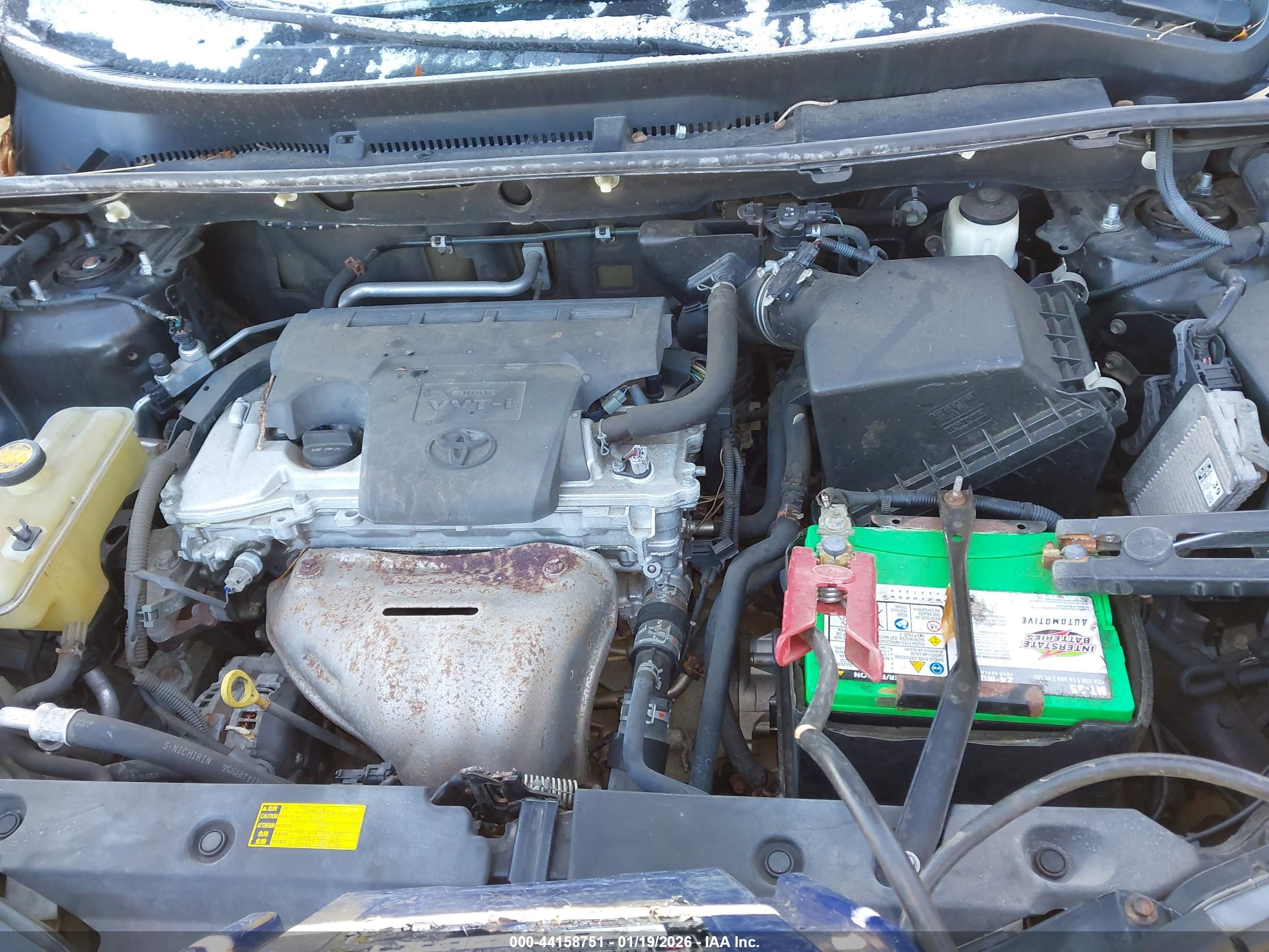 TOYOTA RAV4 image 10