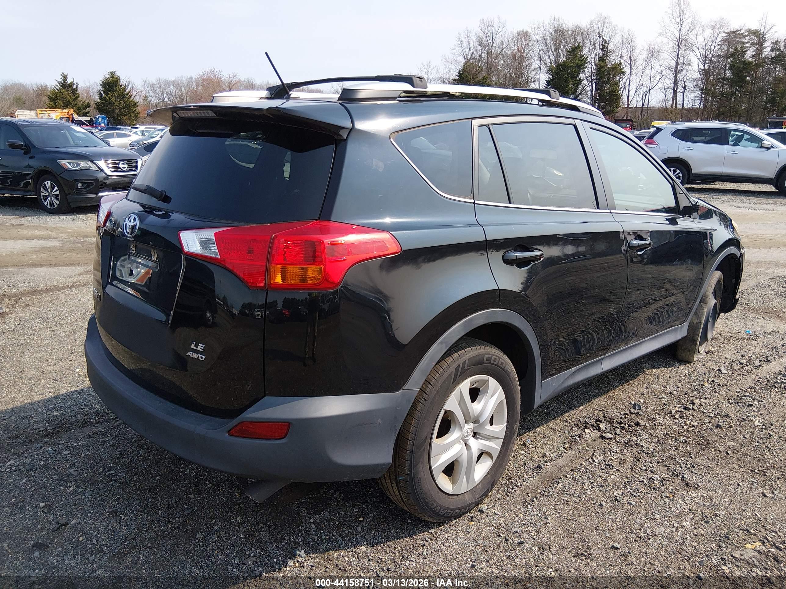 TOYOTA RAV4 image 4