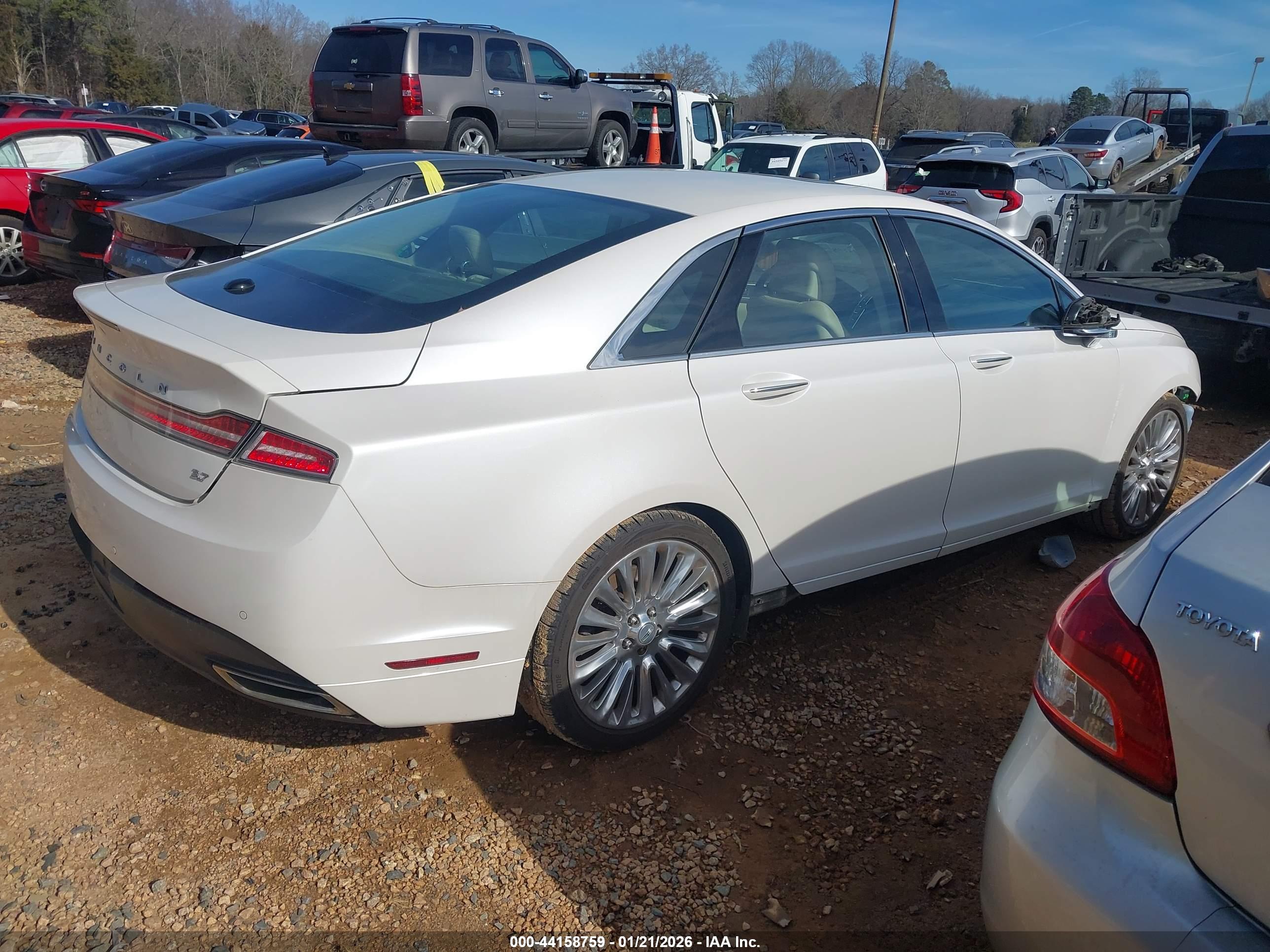 LINCOLN MKZ image 4