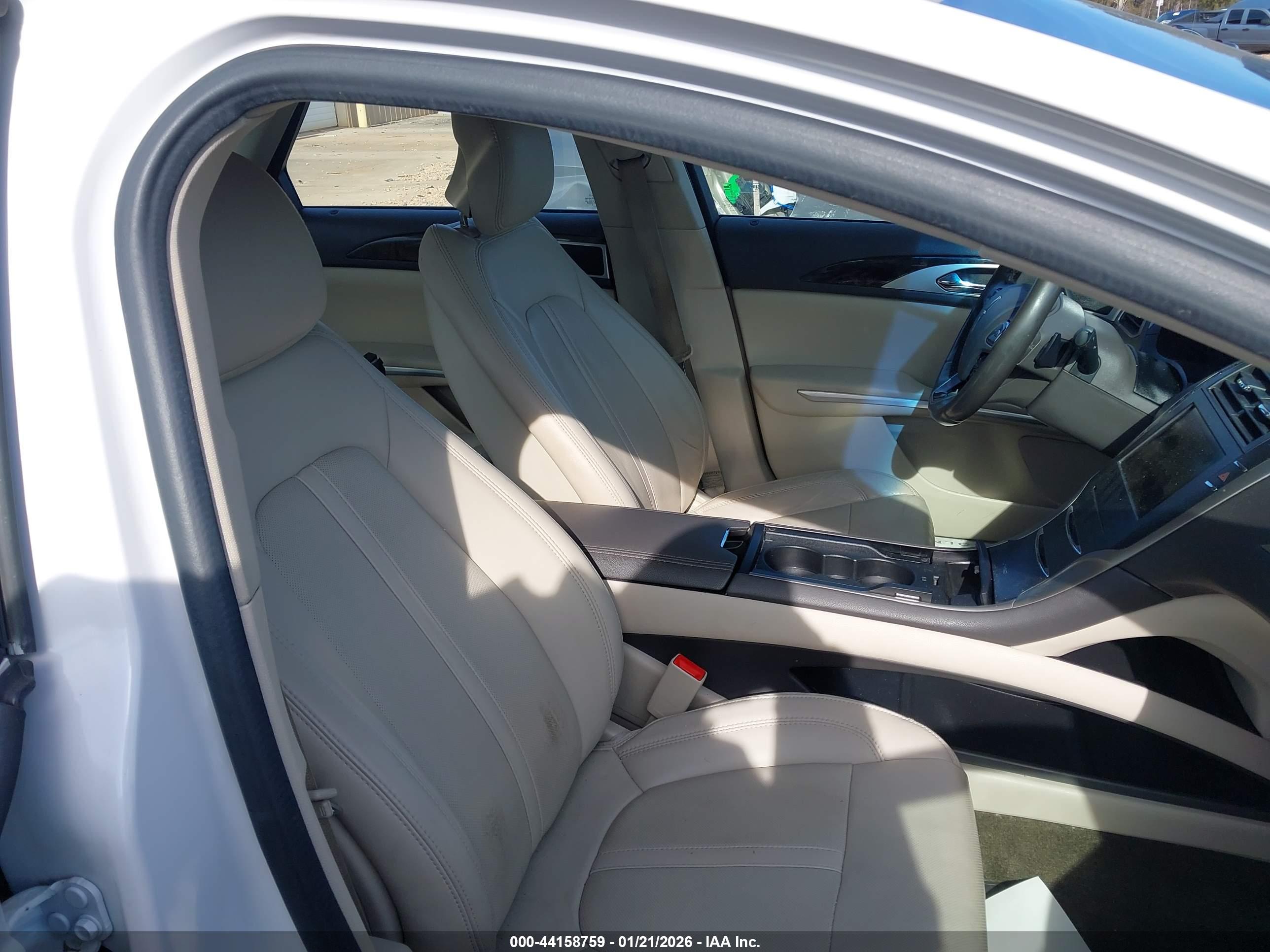 LINCOLN MKZ image 5
