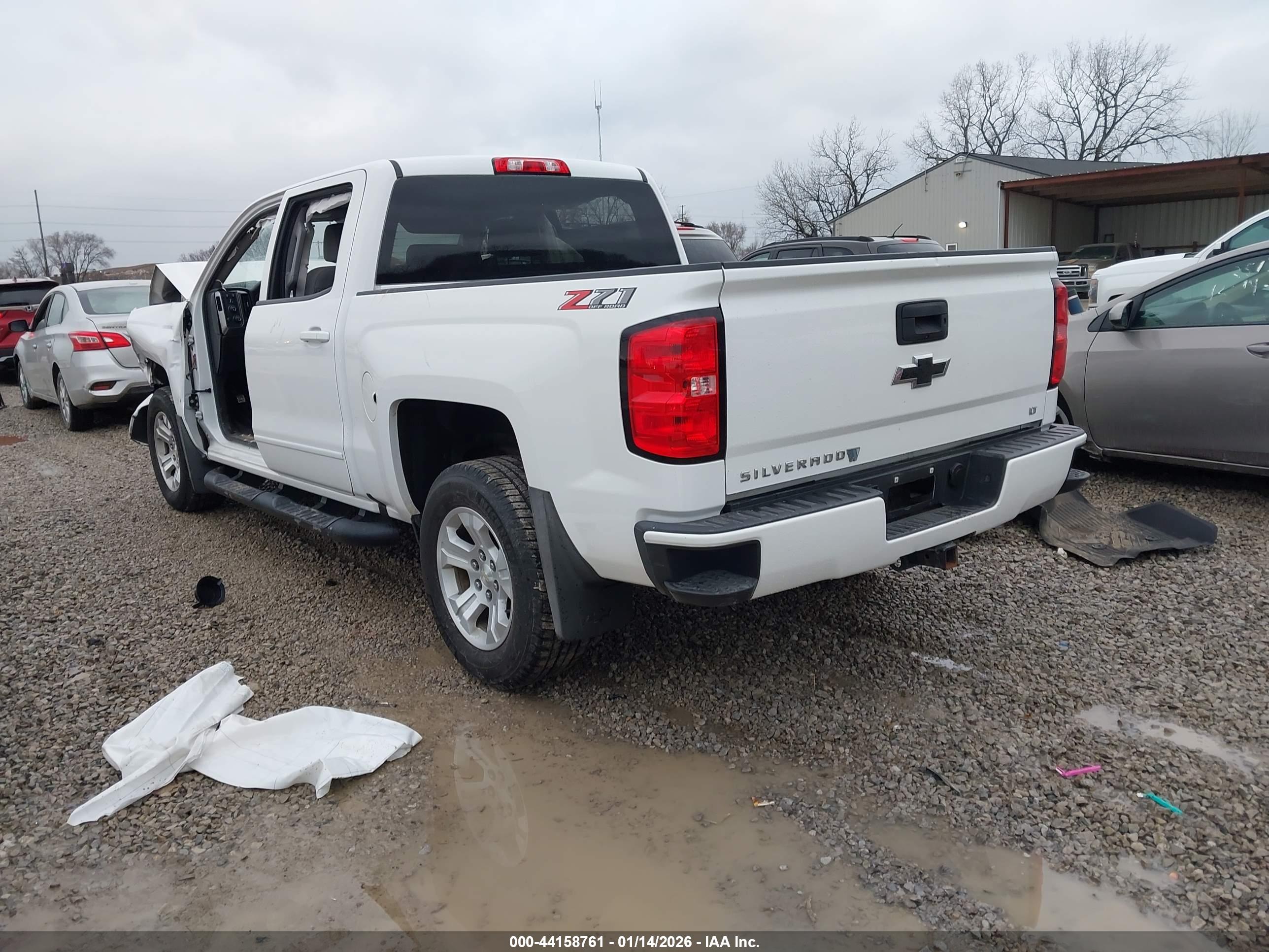 CHEVROLET SILVERADO image 3
