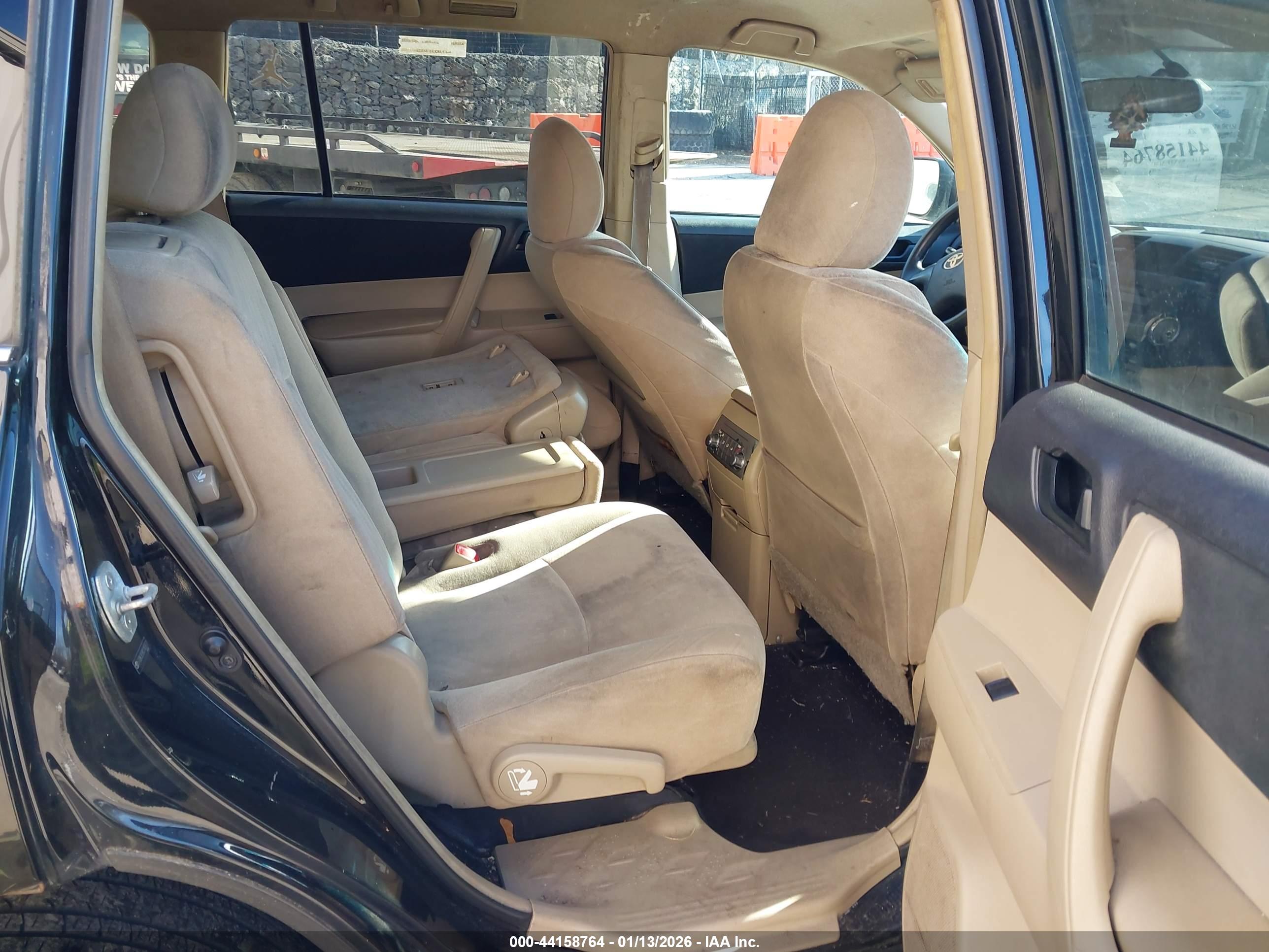 TOYOTA HIGHLANDER image 8