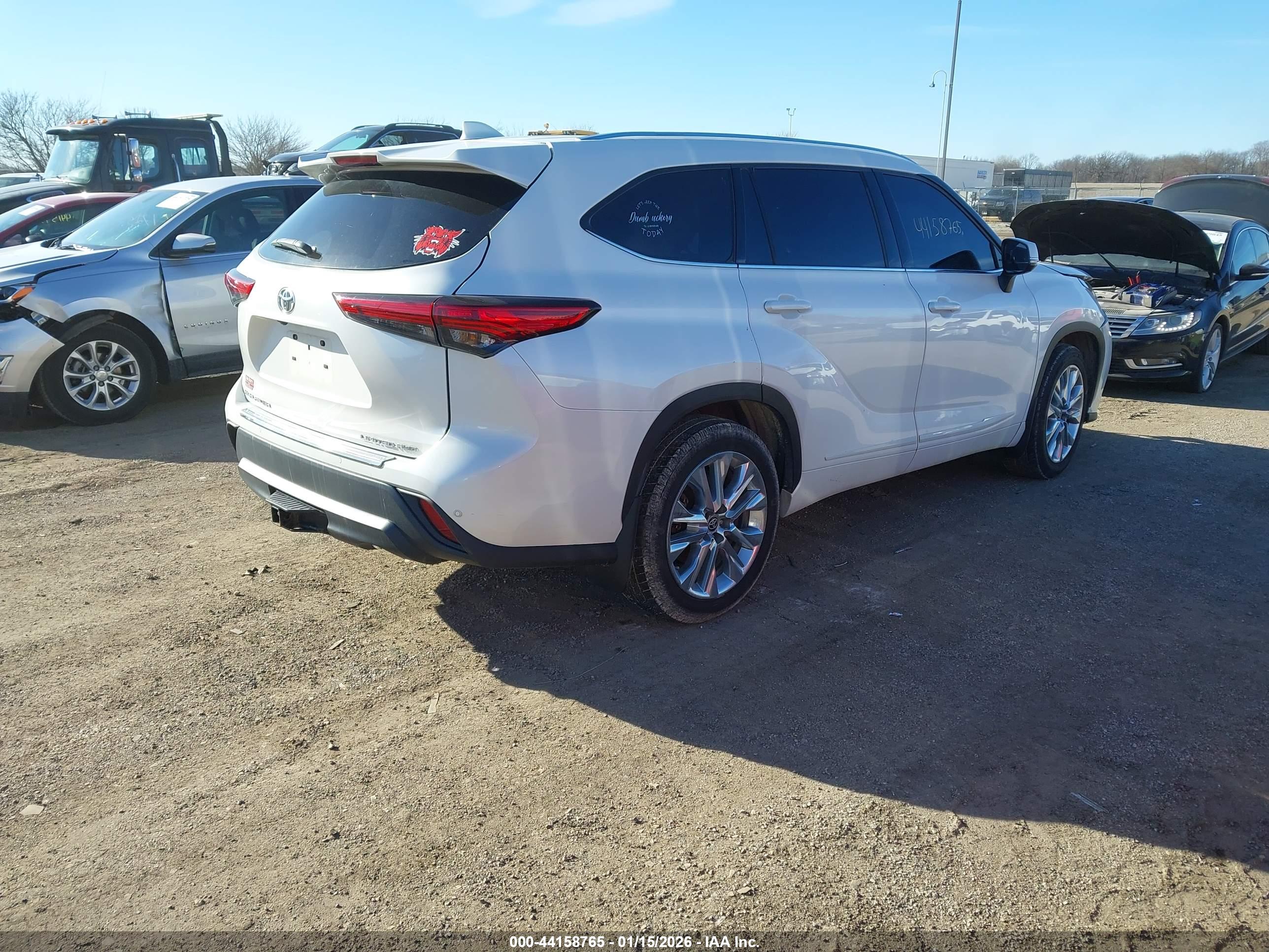 TOYOTA HIGHLANDER image 4