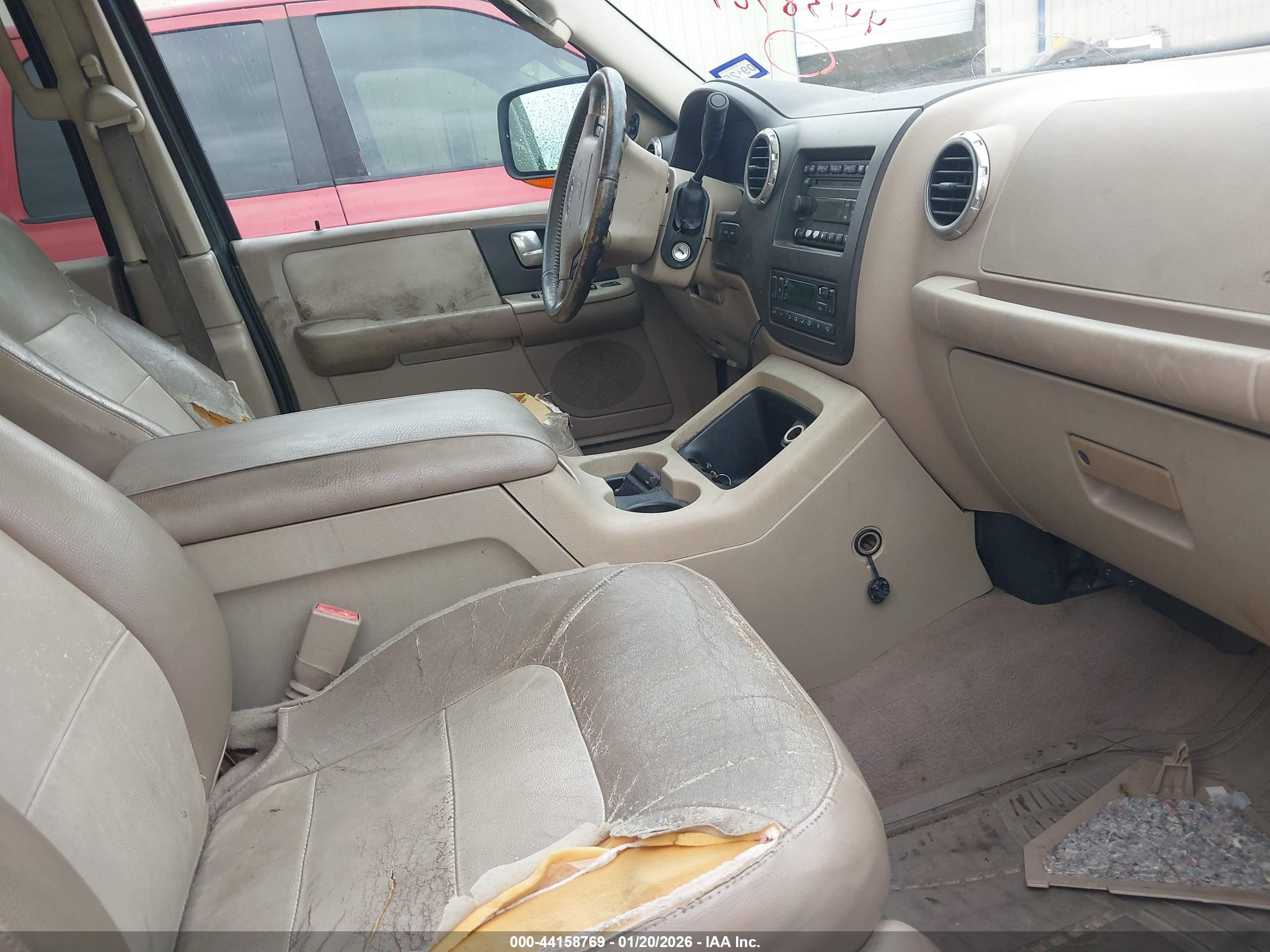 FORD EXPEDITION image 5
