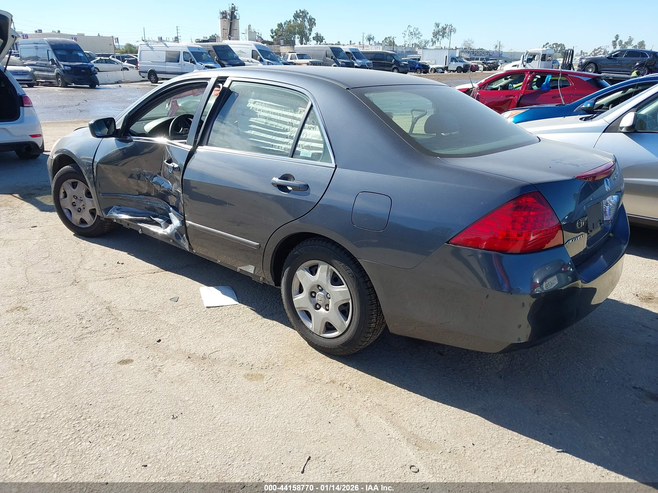 HONDA ACCORD image 3