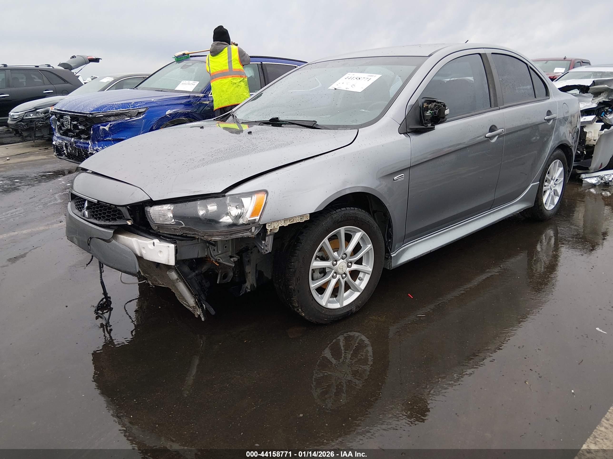 MITSUBISHI LANCER image 2