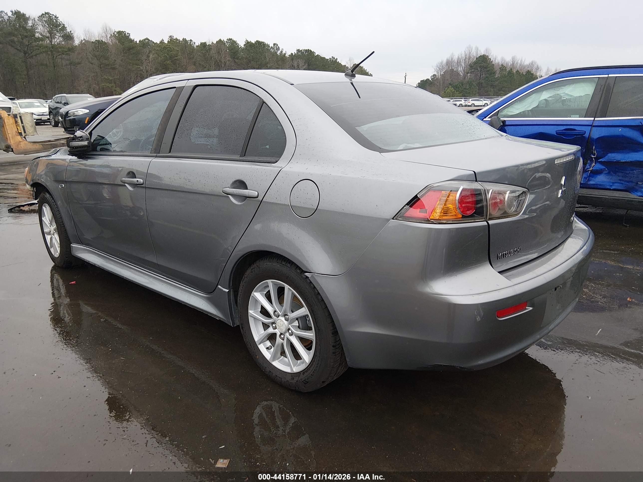 MITSUBISHI LANCER image 3