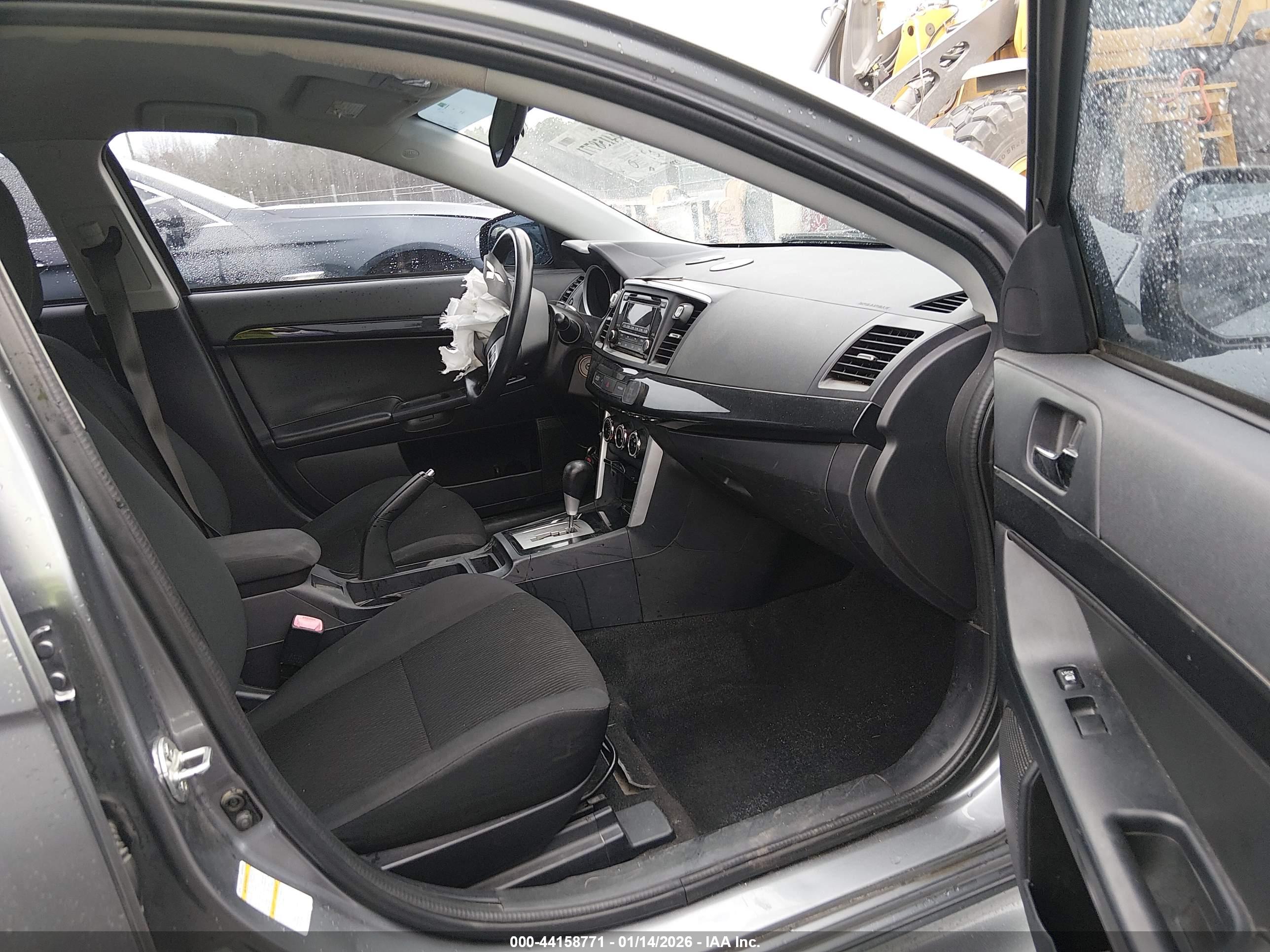 MITSUBISHI LANCER image 5