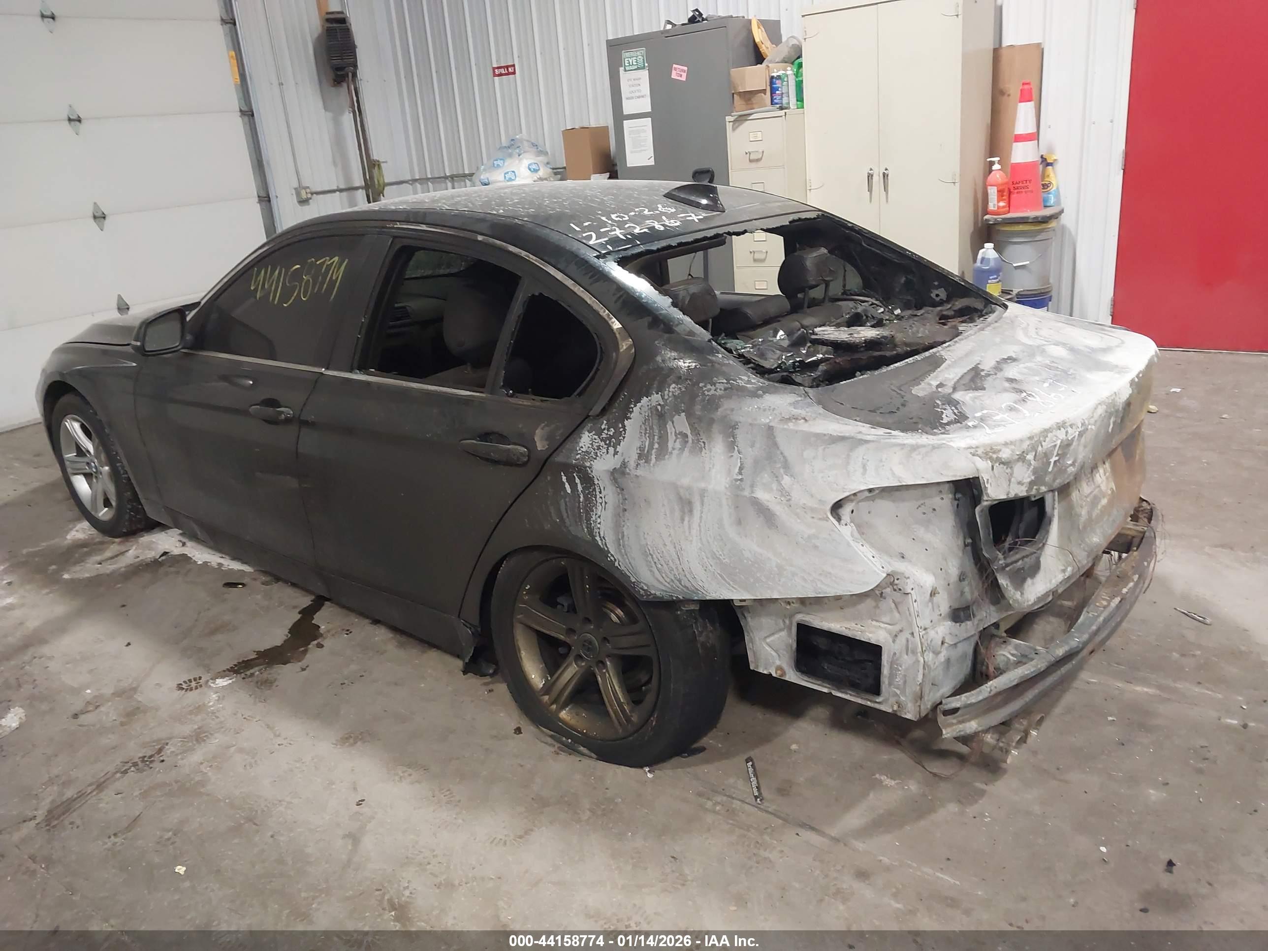 BMW 328I image 3