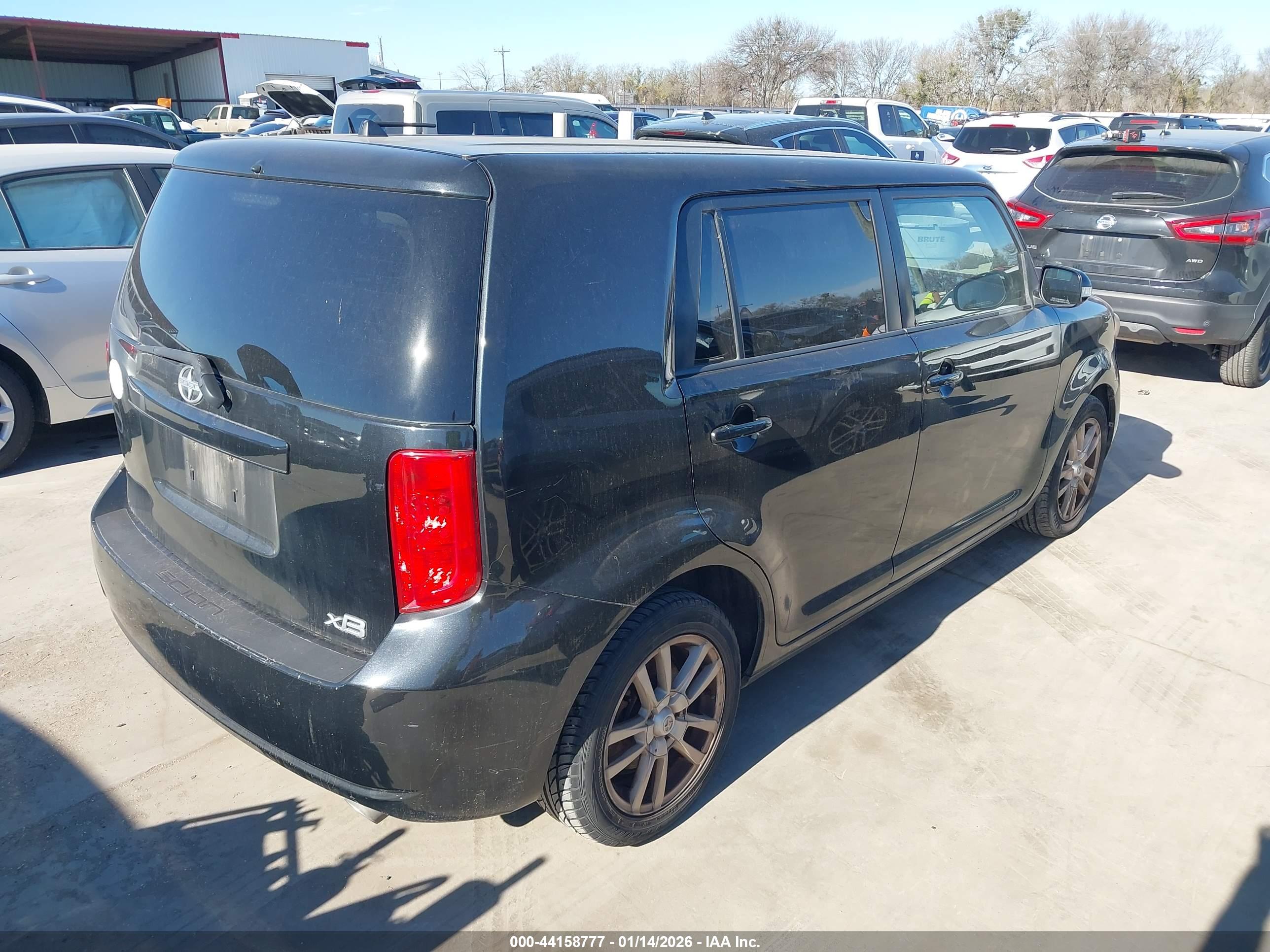 SCION XB image 4