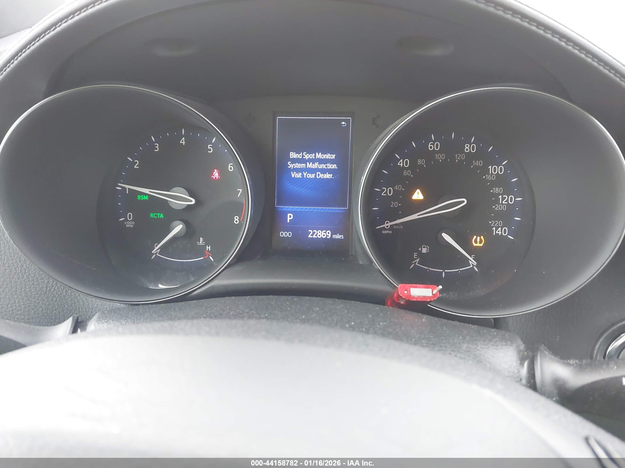 TOYOTA C-HR image 7