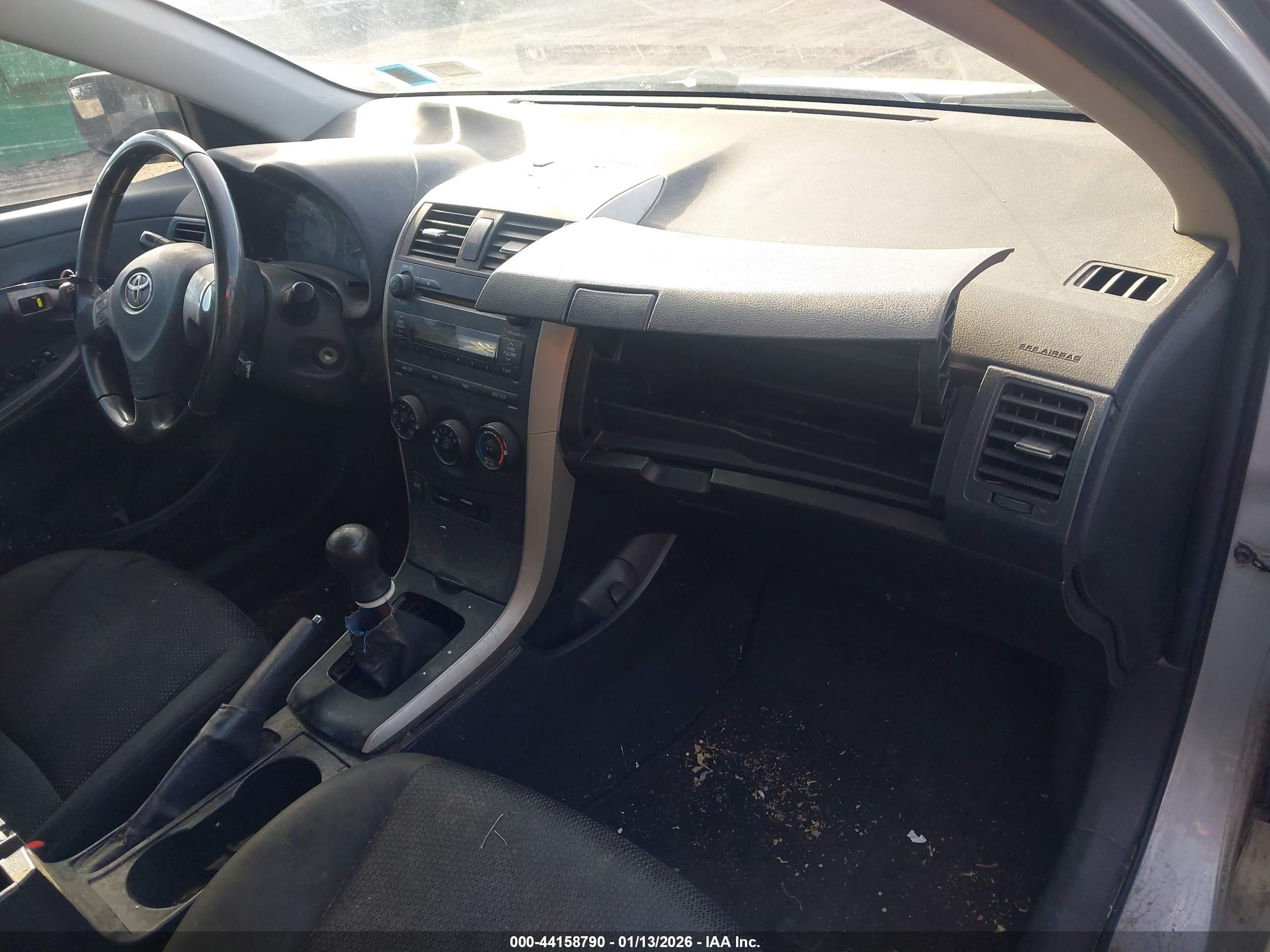 TOYOTA COROLLA image 5