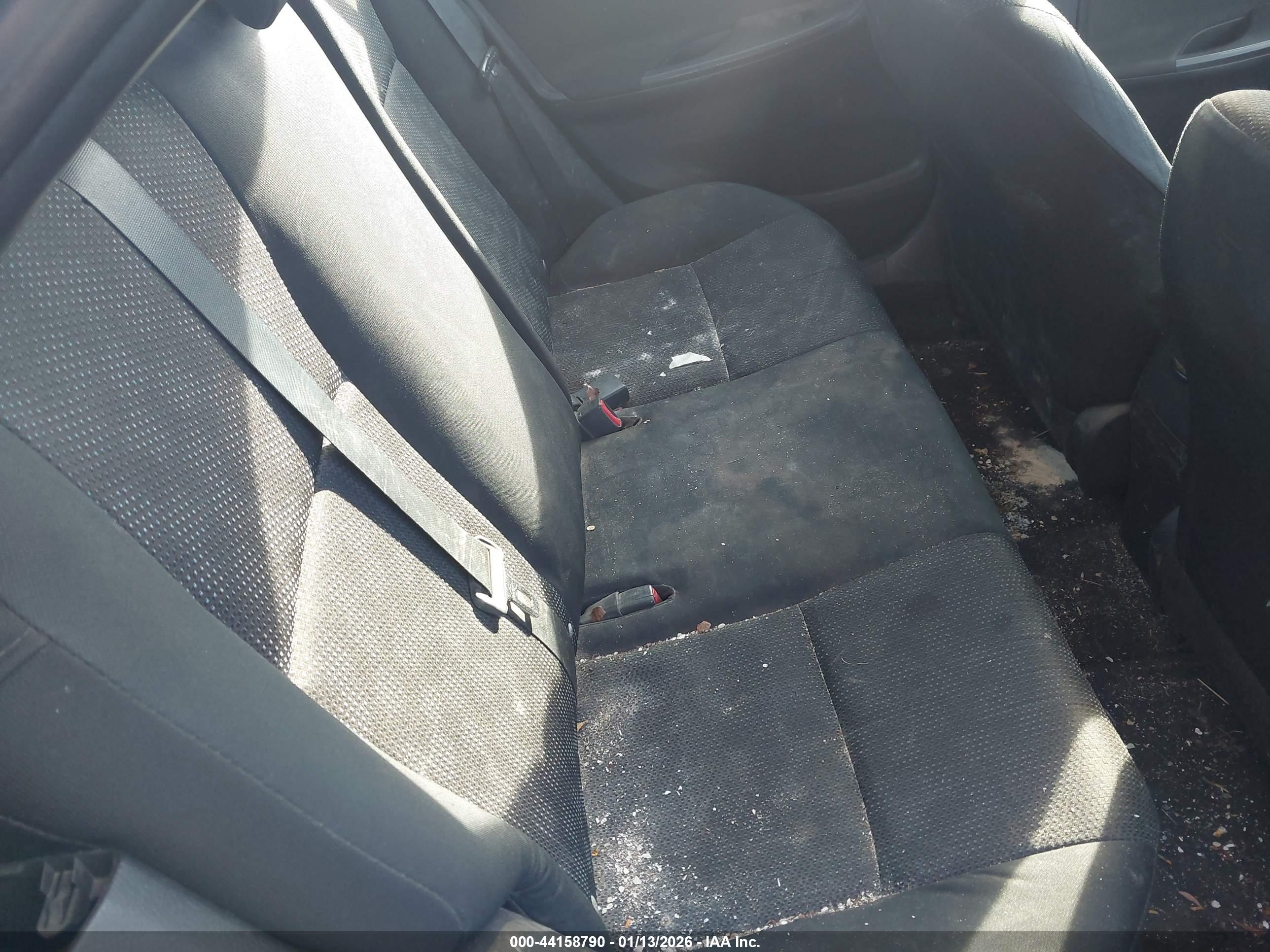 TOYOTA COROLLA image 8
