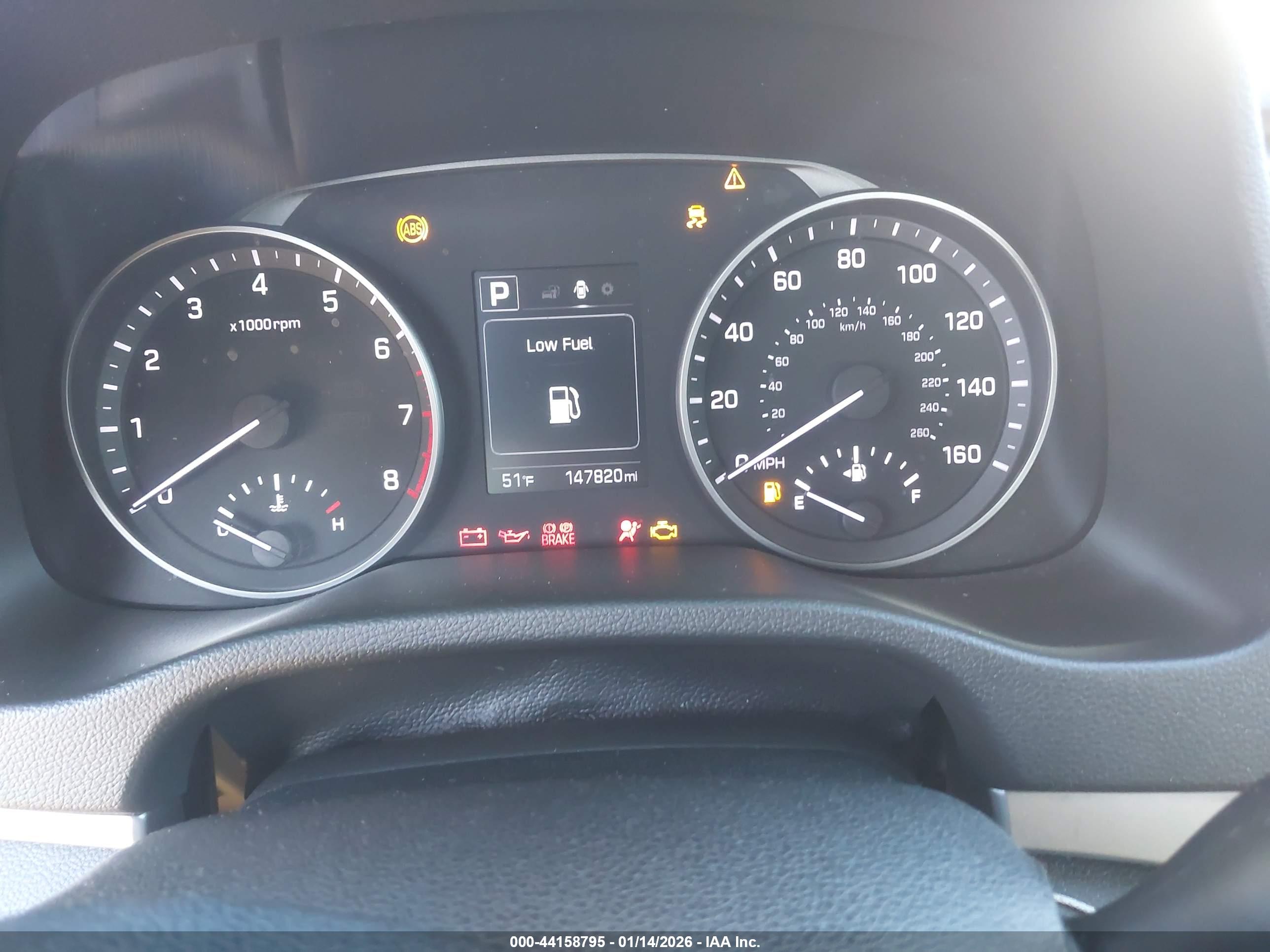 HYUNDAI ELANTRA image 7