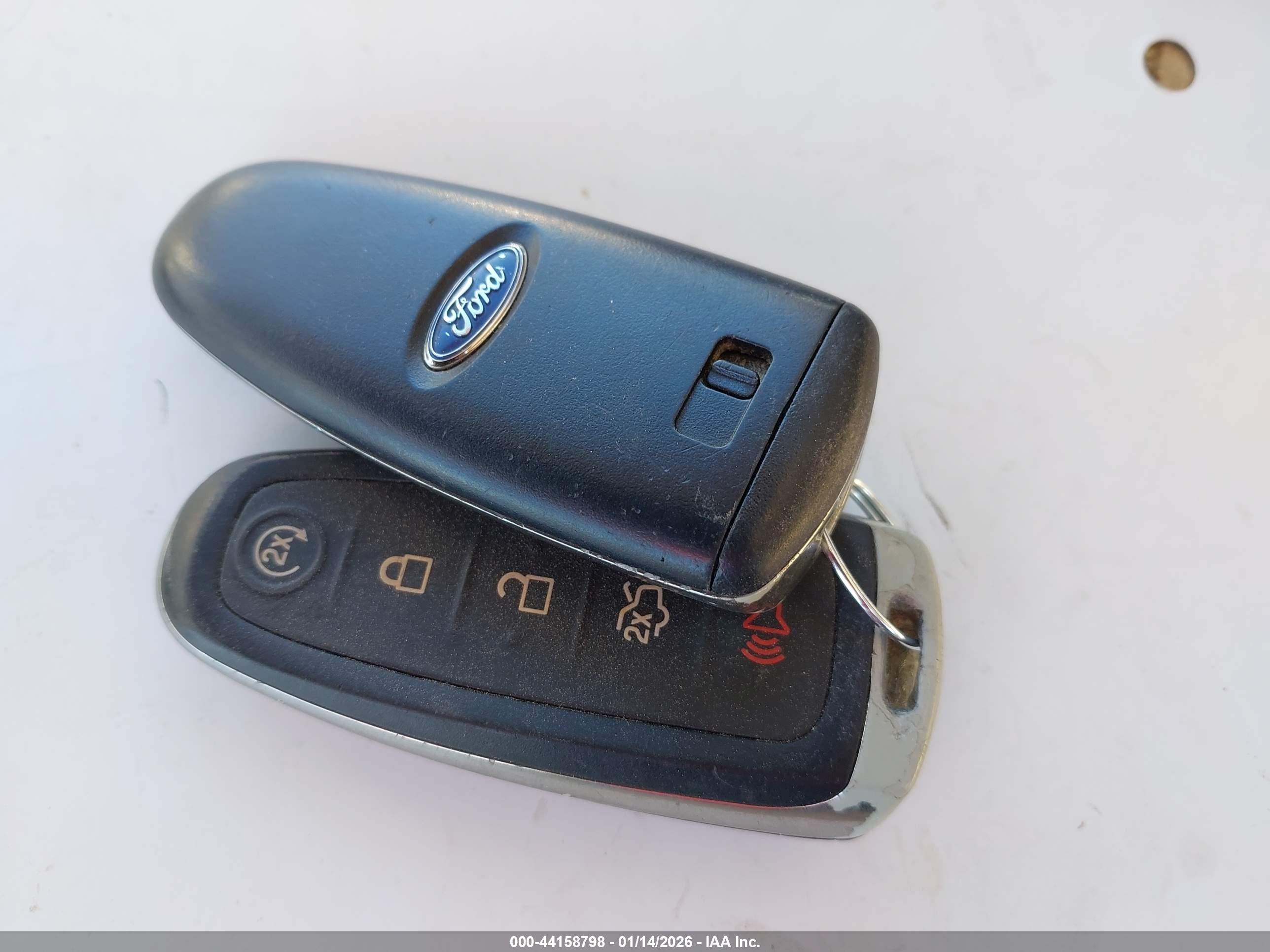 FORD ESCAPE image 11