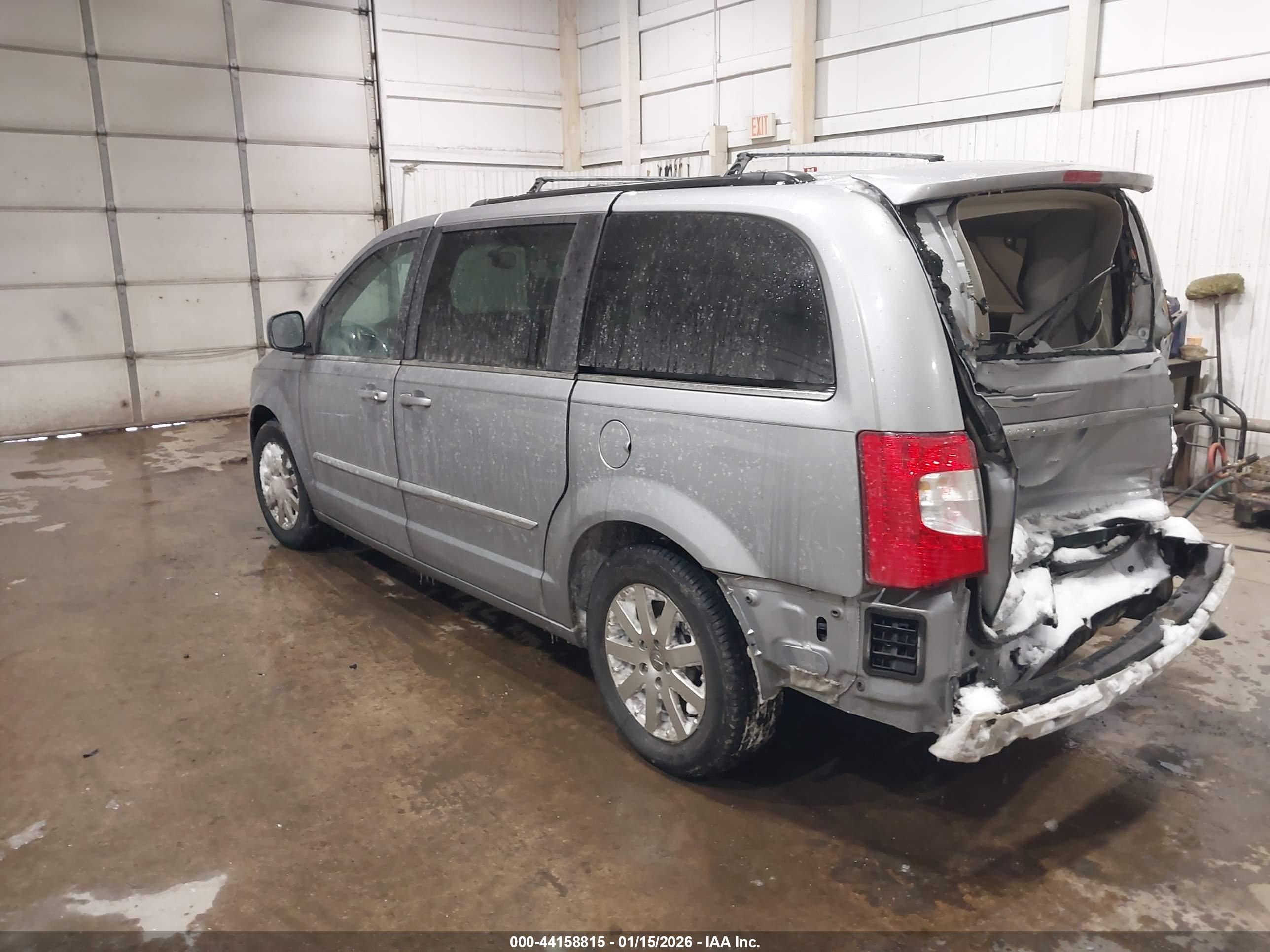CHRYSLER TOWN image 3