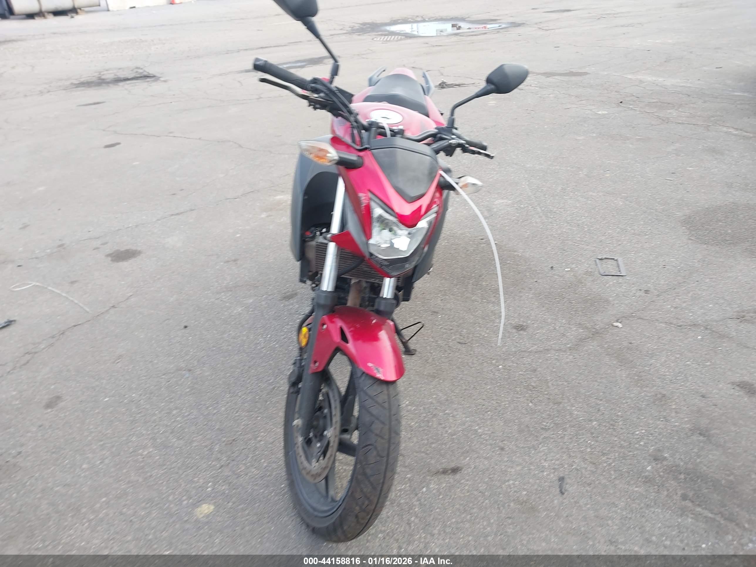 HONDA CB300 image 5