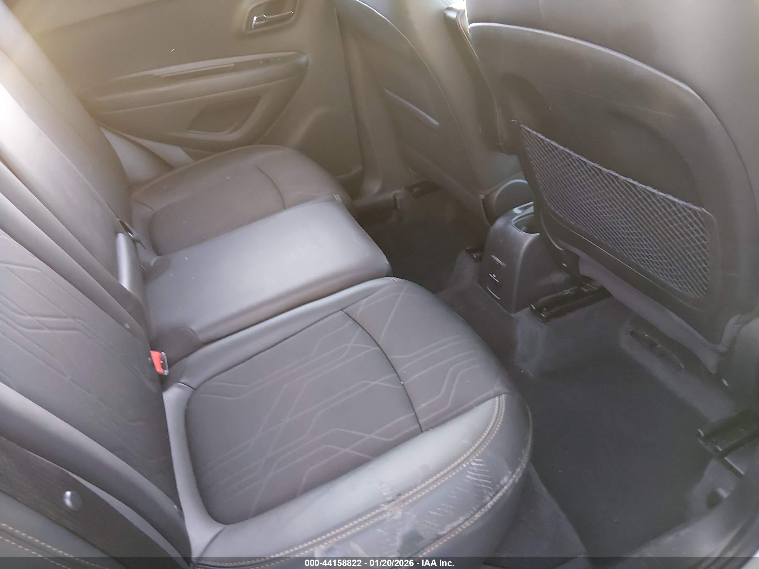 CHEVROLET TRAX image 8