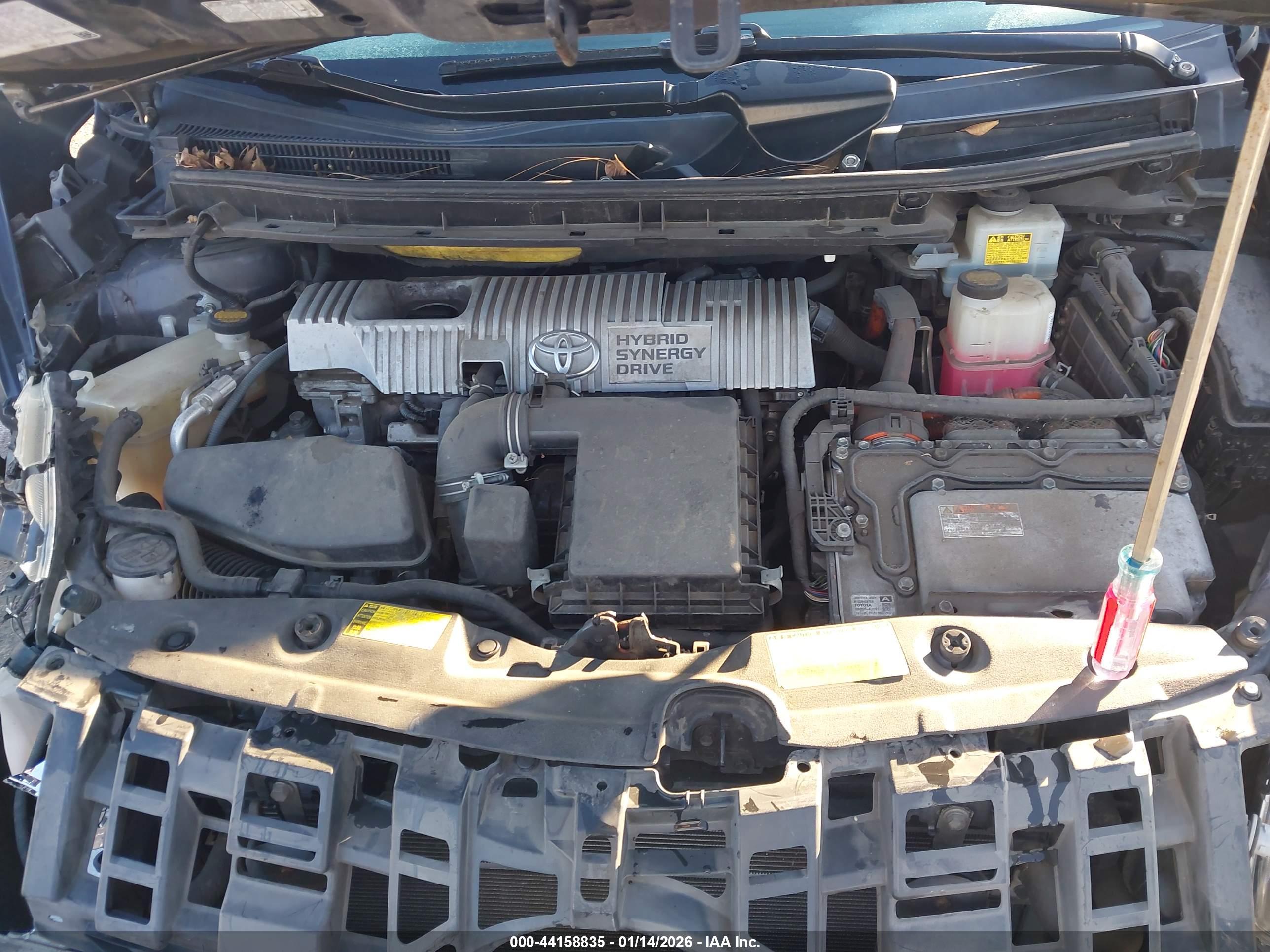 TOYOTA PRIUS image 10