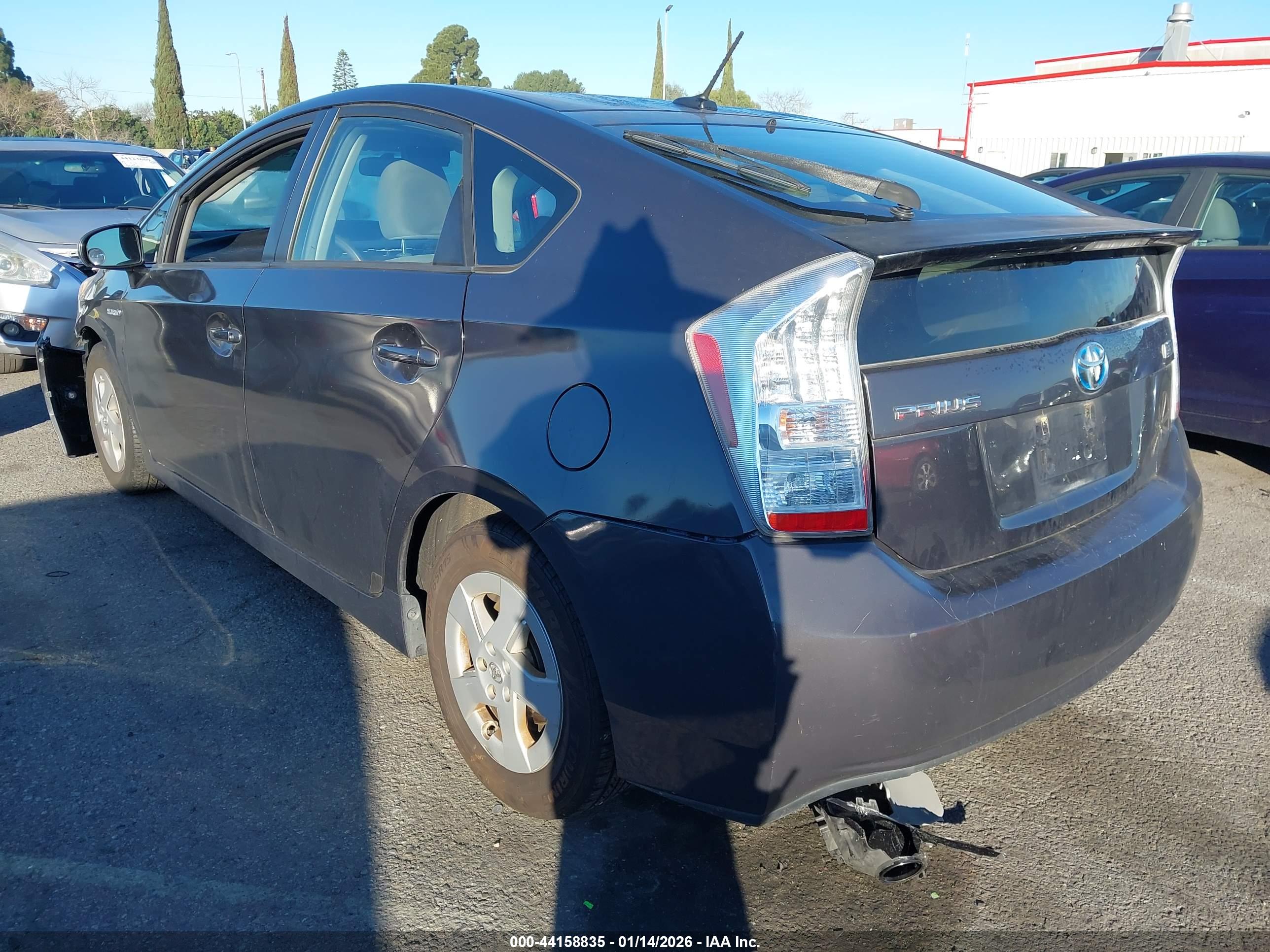 TOYOTA PRIUS image 3