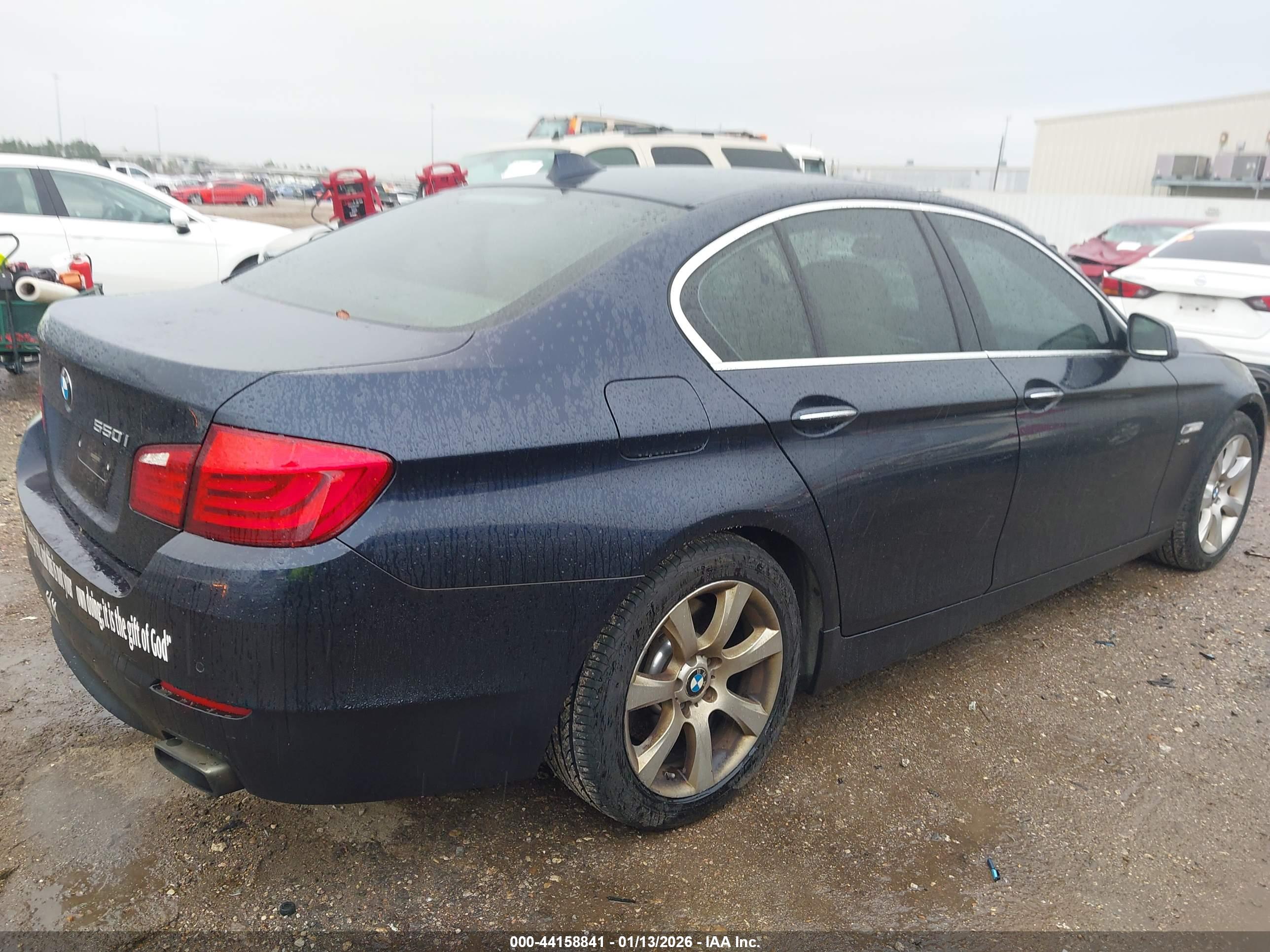 BMW 550I image 4